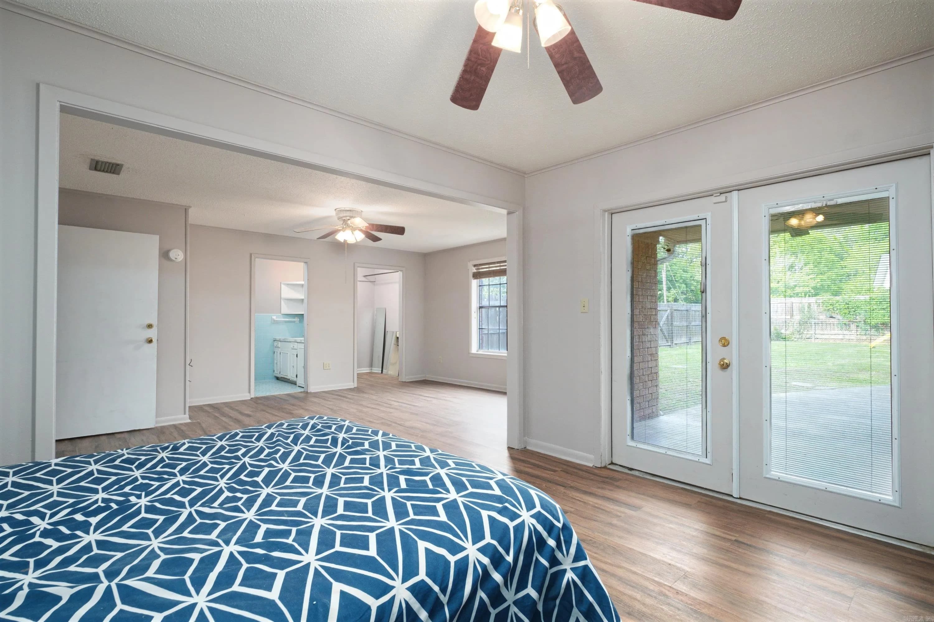 Property at 1105  Hickory st - Image 11