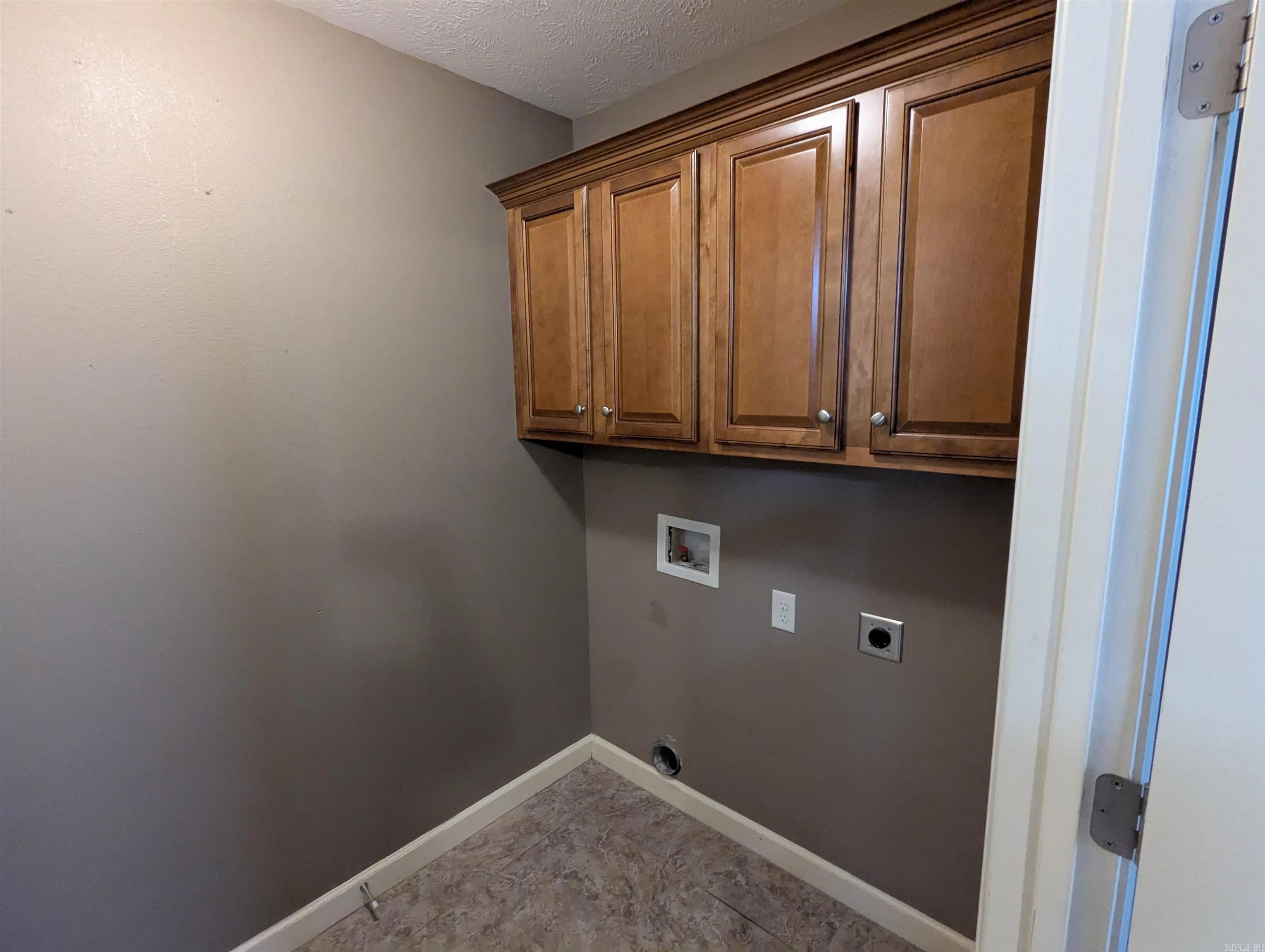 Property at 2325  Linda - Image 9