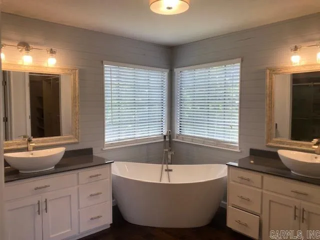 Property at 6  Pinecrest - Image 32