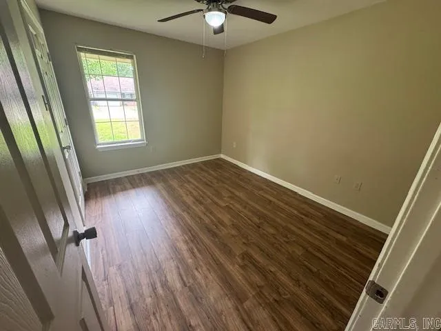 Property at 127  Fieldcrest - Image 15