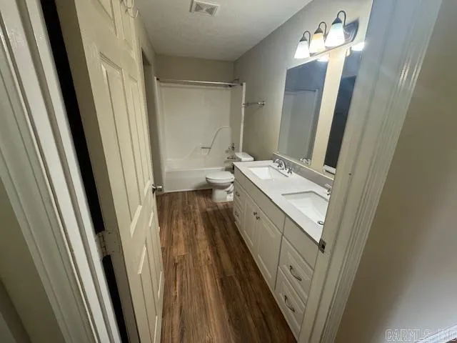 Property at 127  Fieldcrest - Image 12