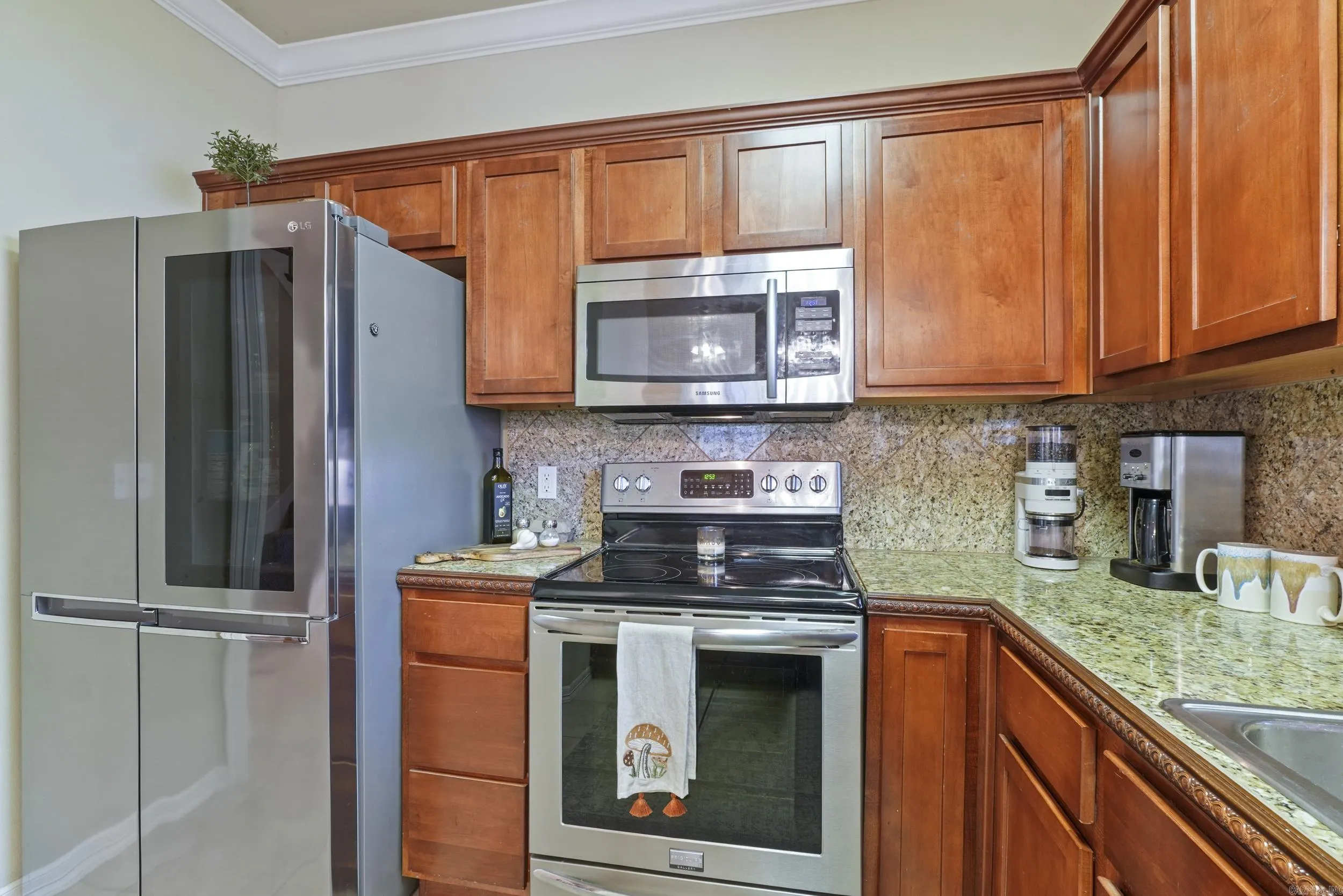 Property at 536 S Pierremont drive - Image 17