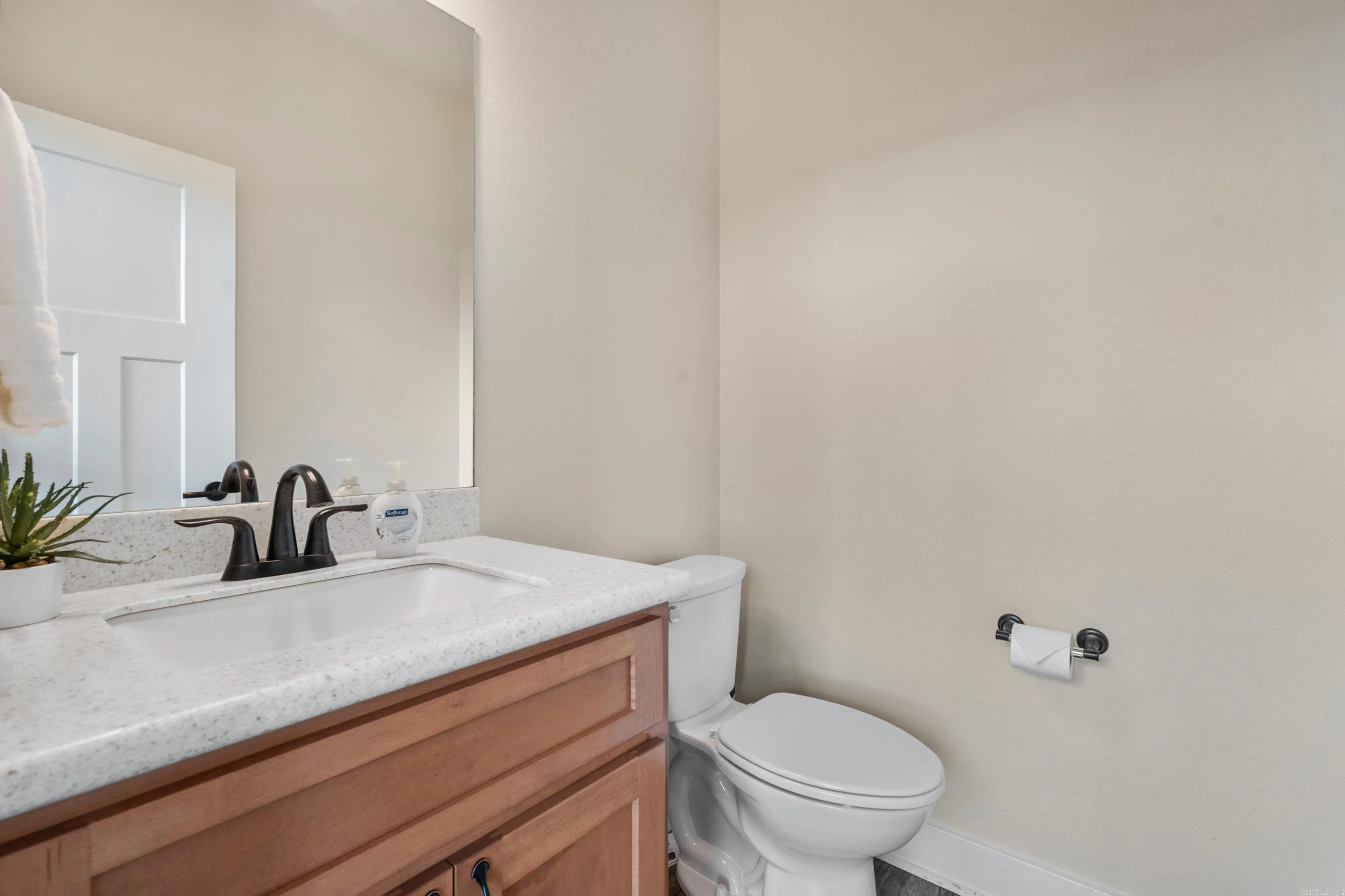 Property at 728  High peak - Image 17