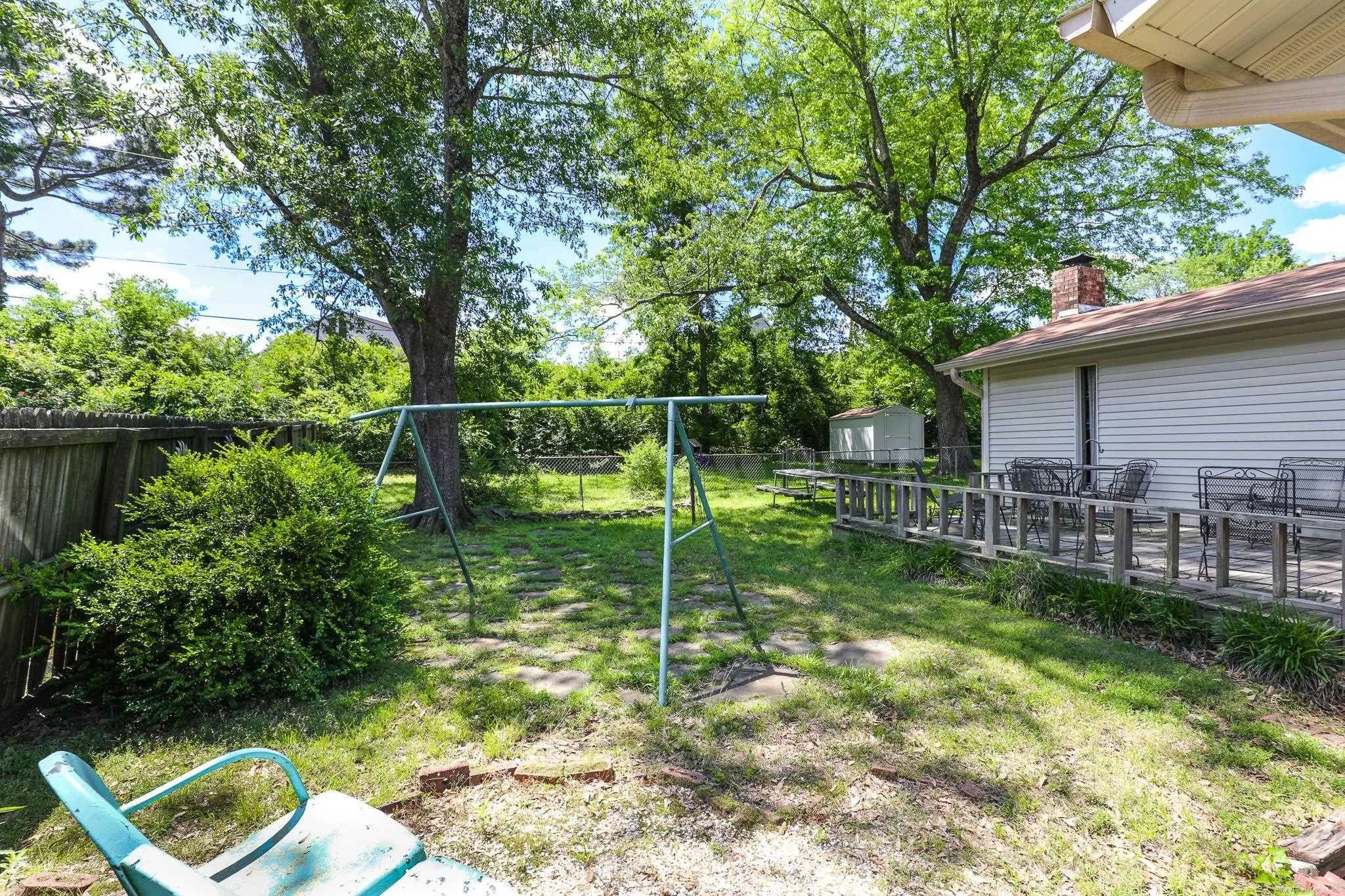 Property at 1525  Lynnwood drive - Image 38