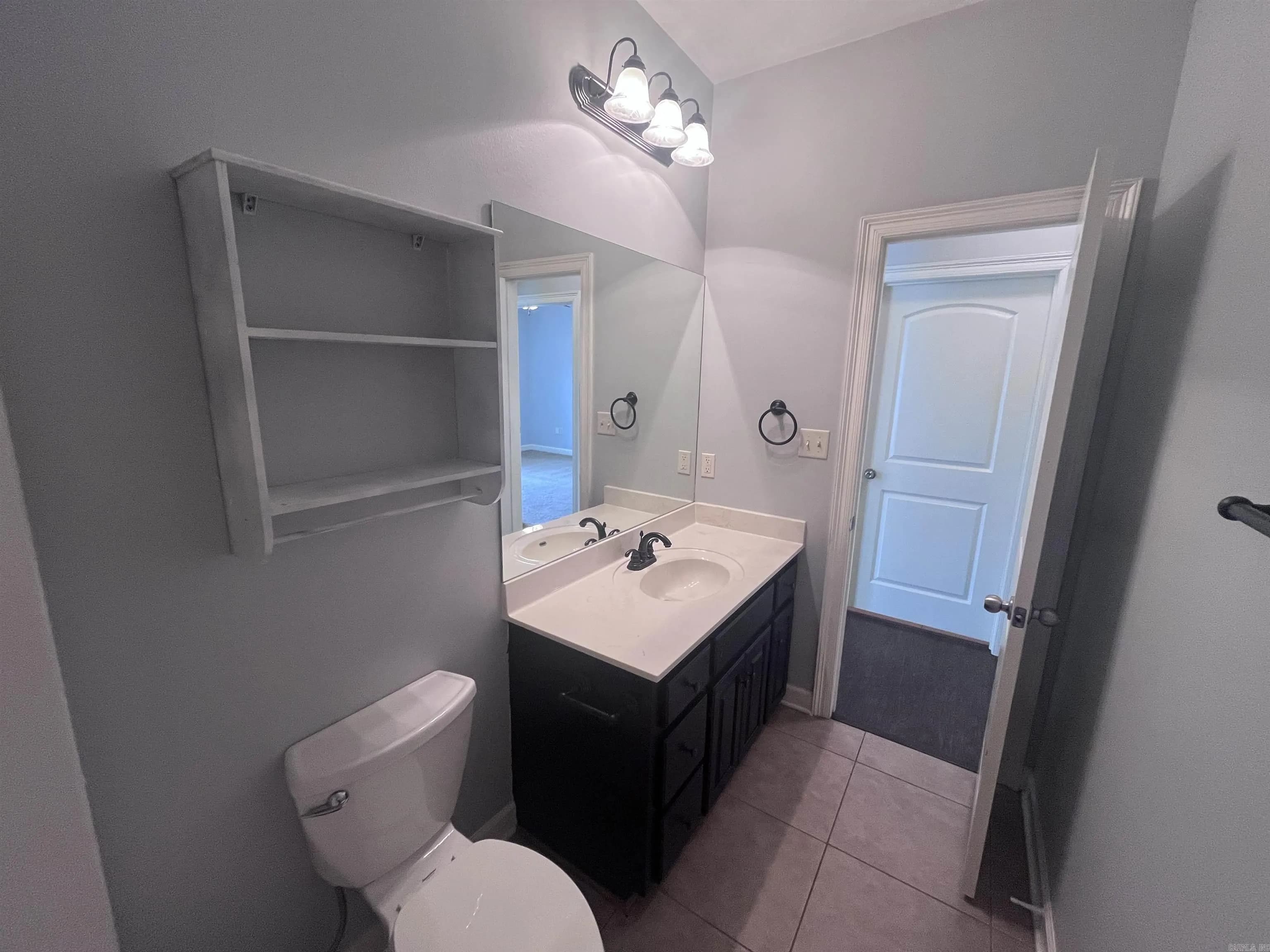 Property at 516  Crepe myrtle - Image 29