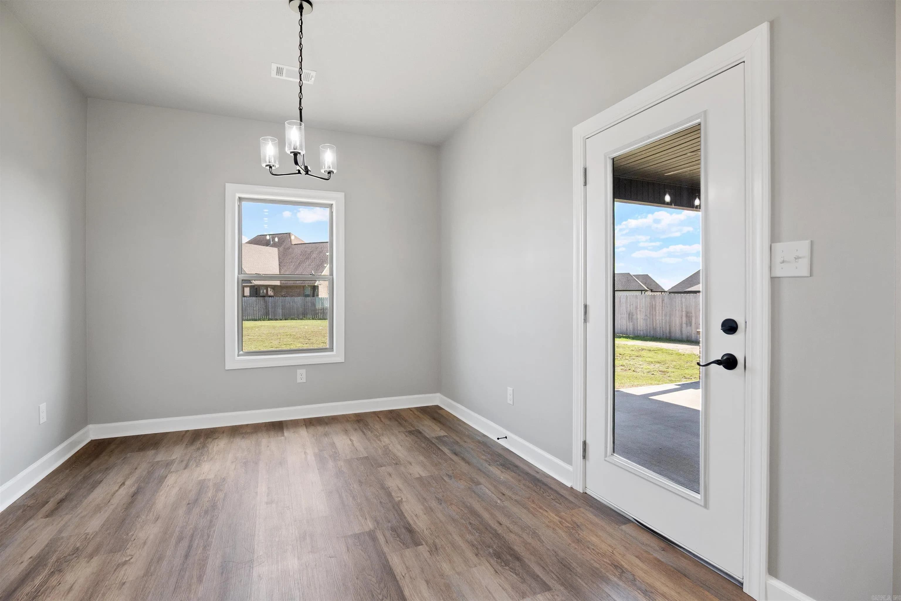 Property at 160  Pintail pointe - Image 21