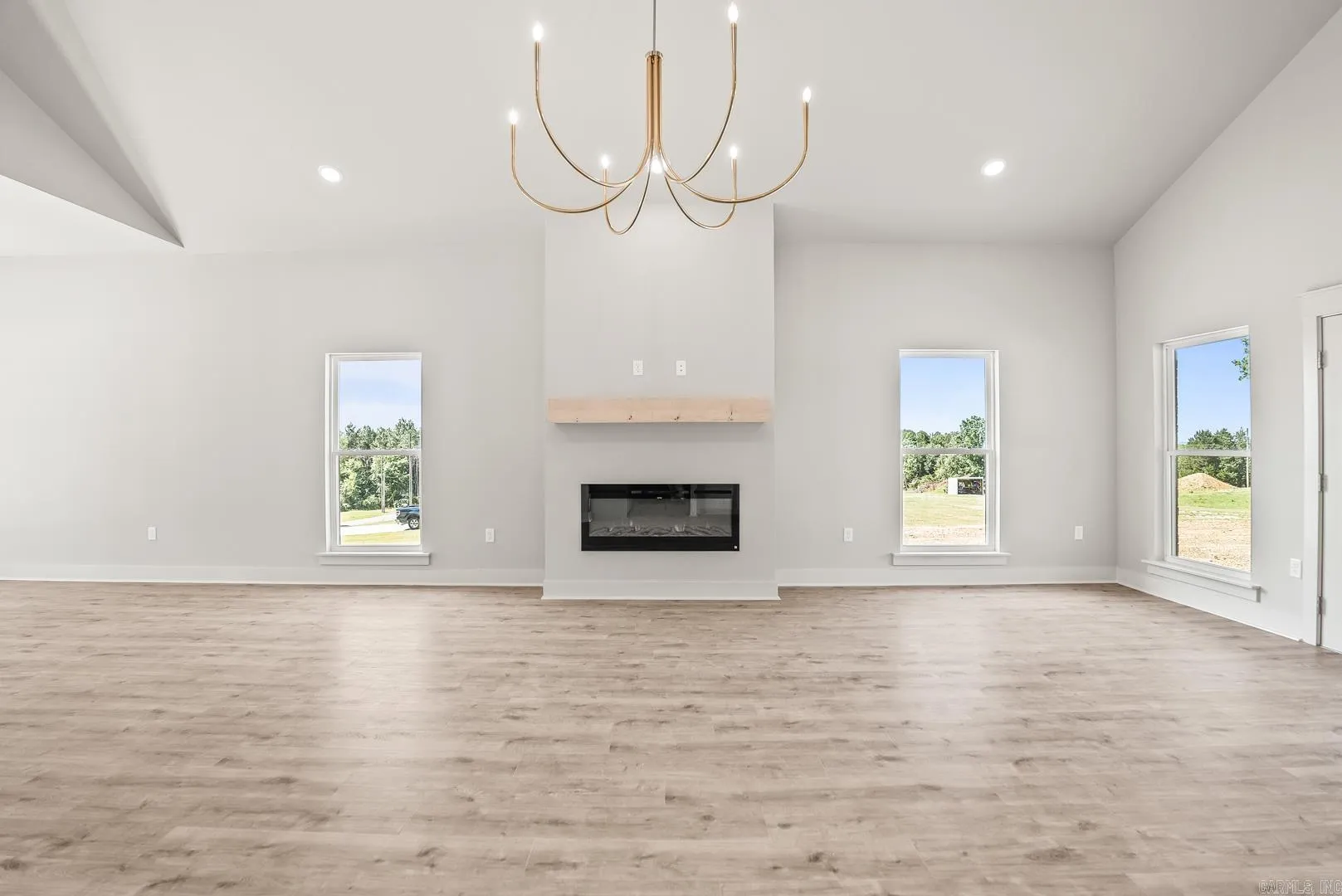 Property at 54  Lieblong - Image 15