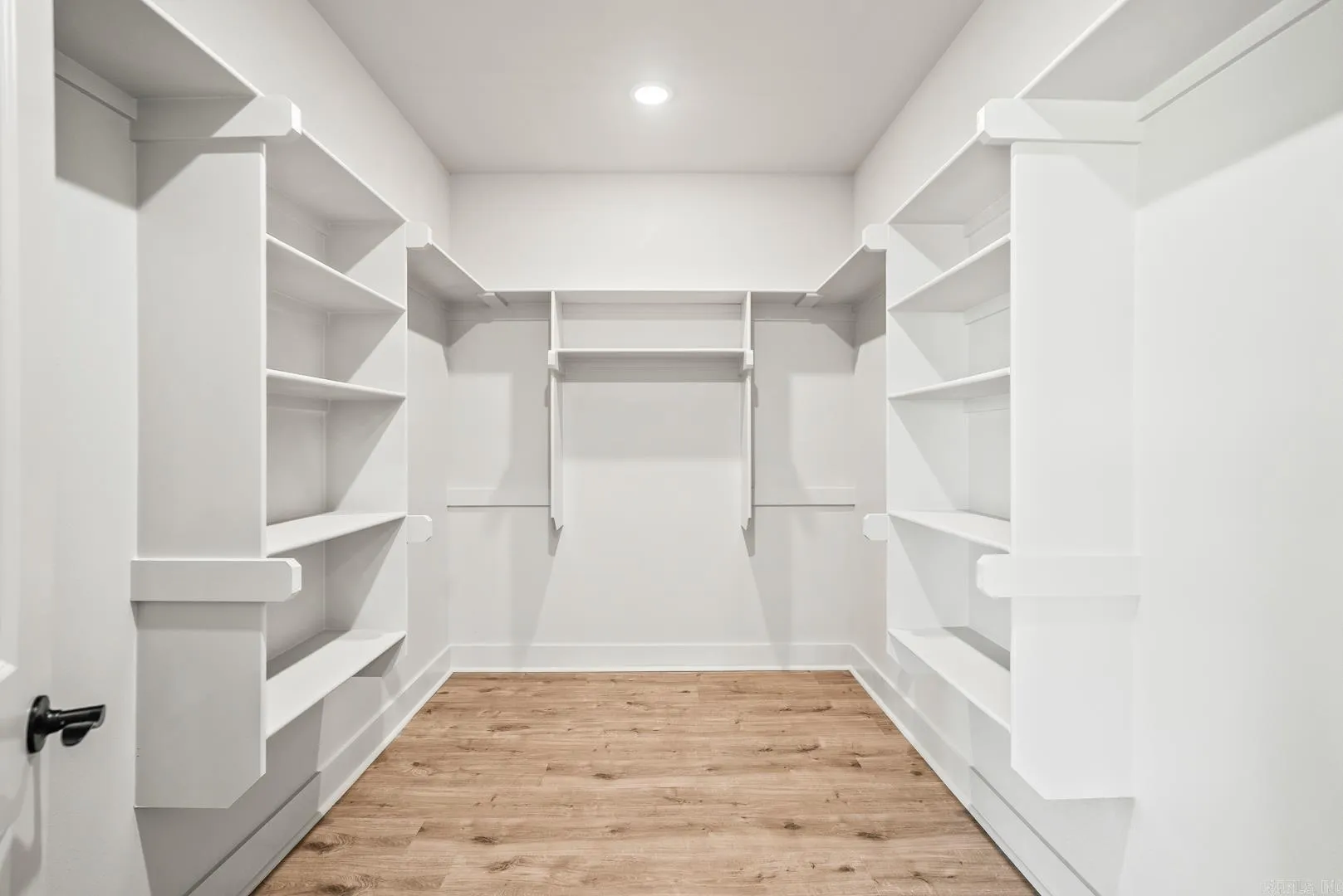 Property at 54  Lieblong - Image 21