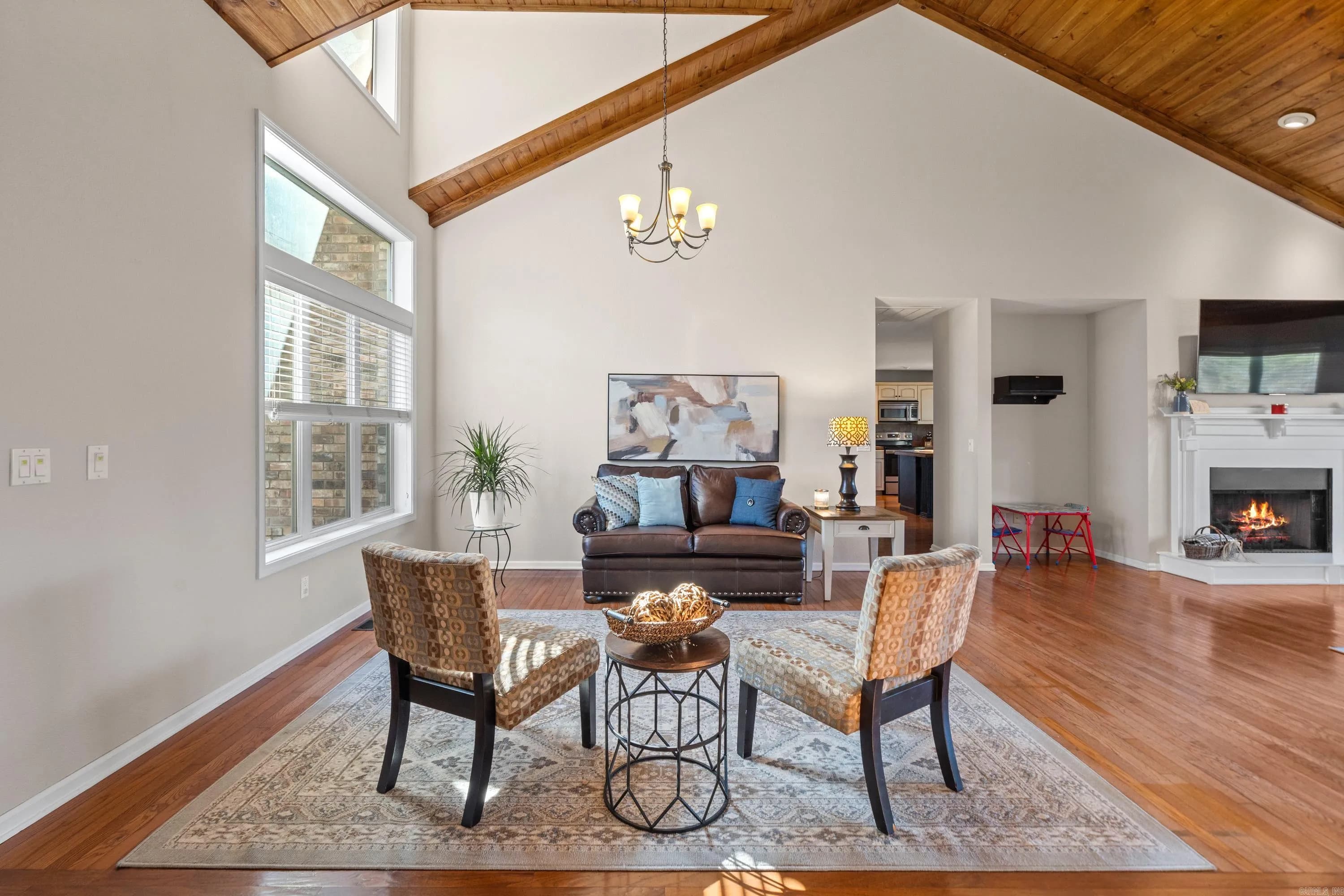 Property at 114  Bellaire - Image 10
