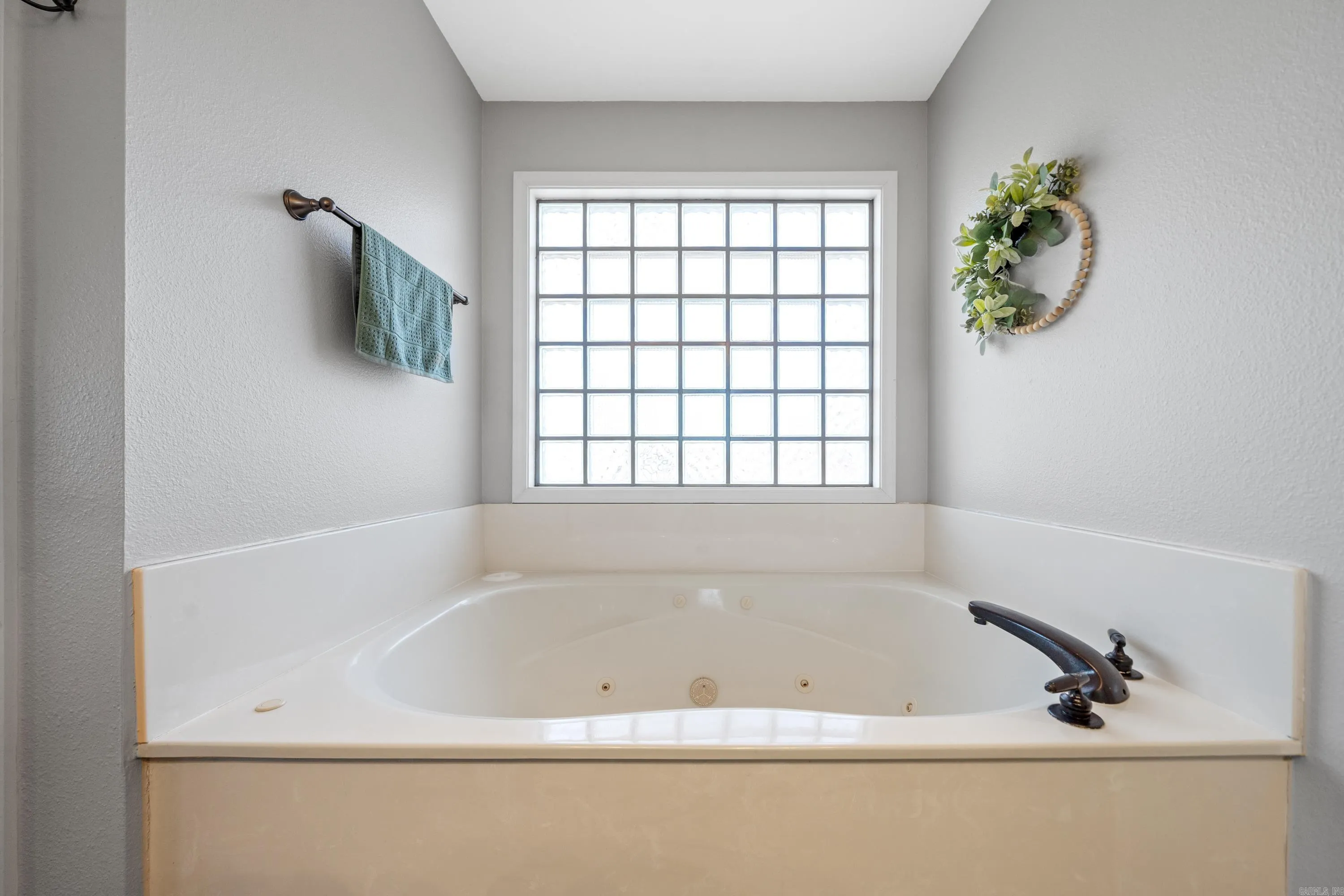 Property at 114  Bellaire - Image 27