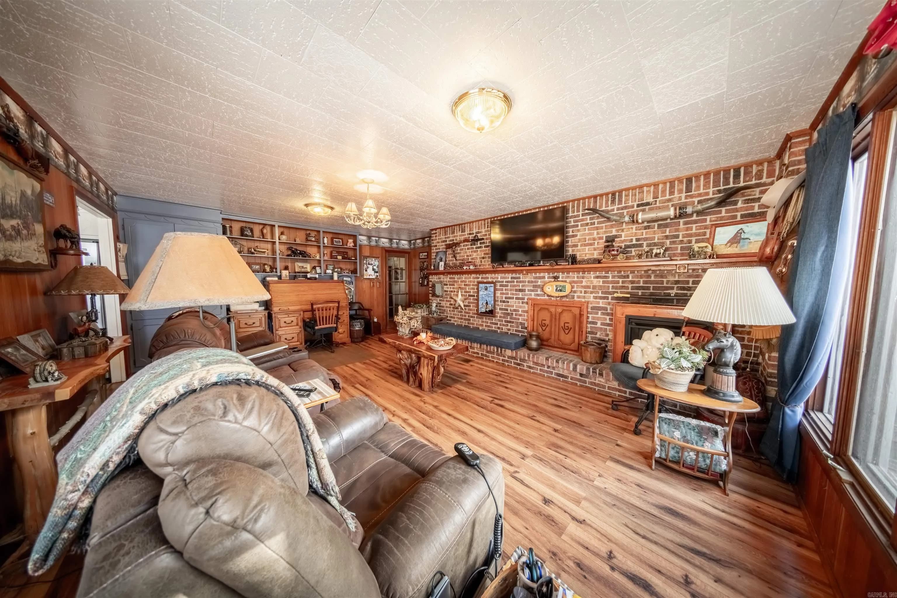 Property at 717  Green valley ln - Image 9