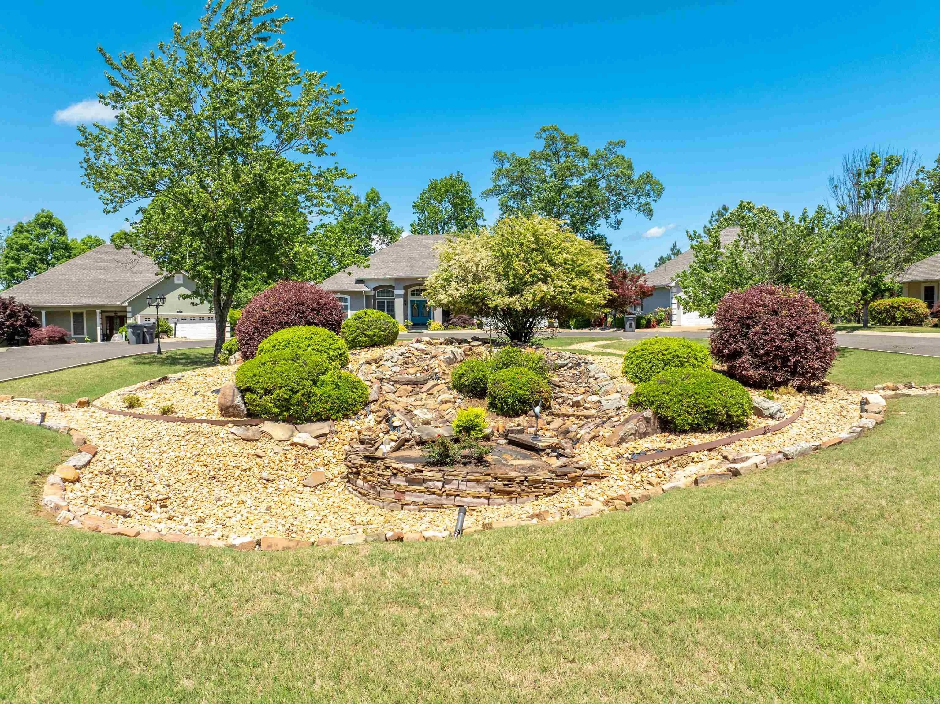 Property at 124  Garden view - Image 43