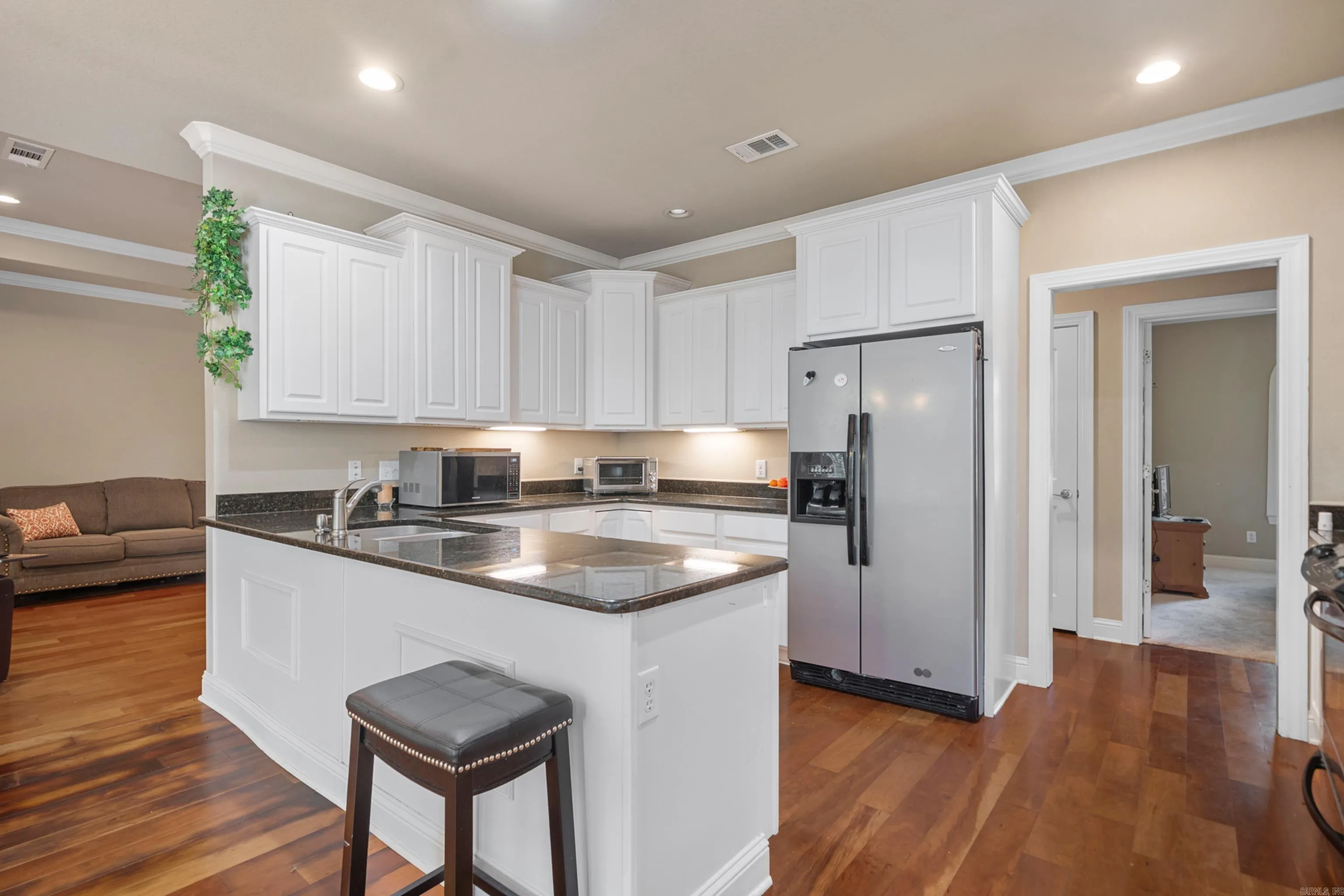 Property at 124  Garden view - Image 14