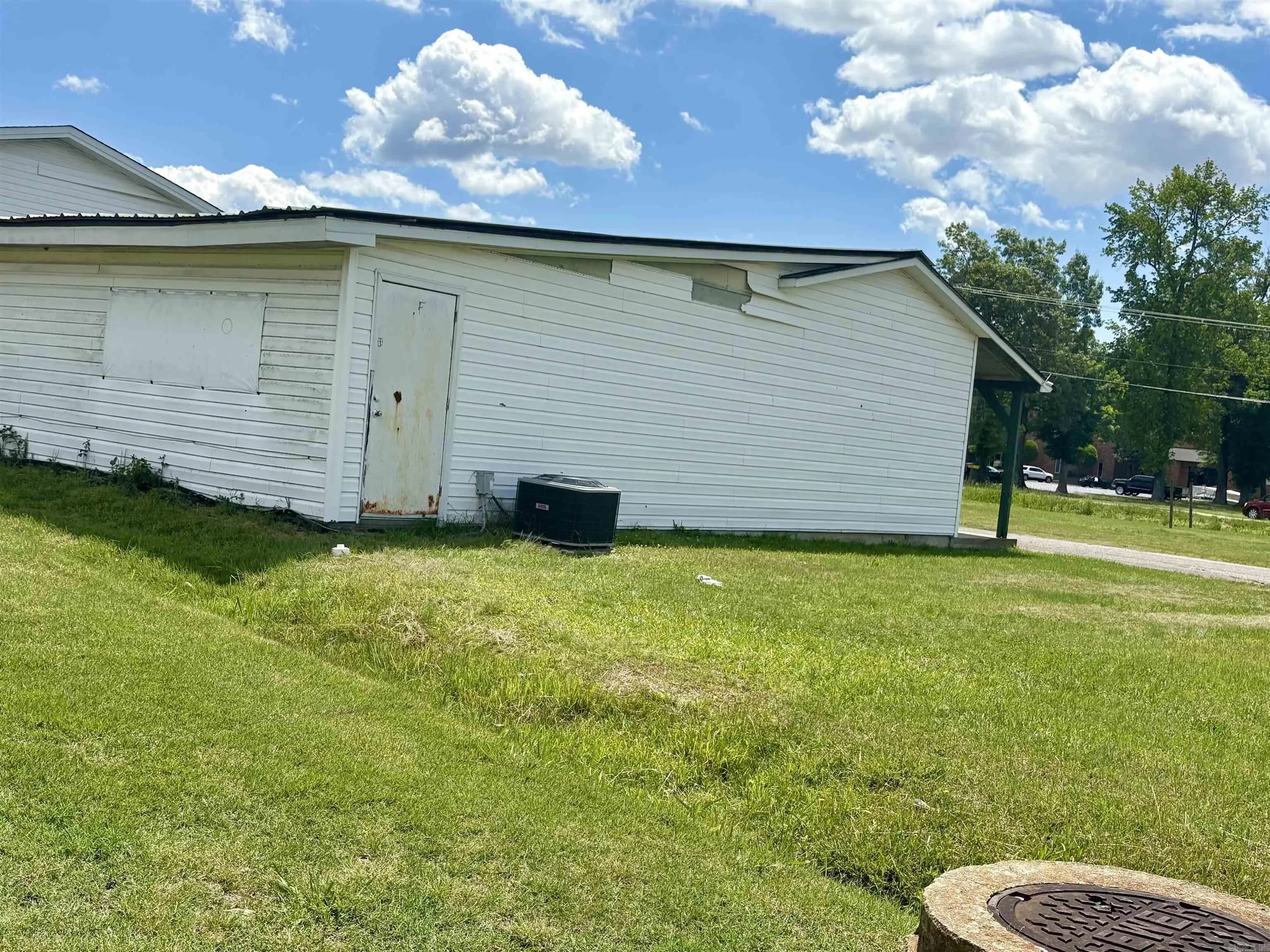 Property at 1898 E Market - Image 31