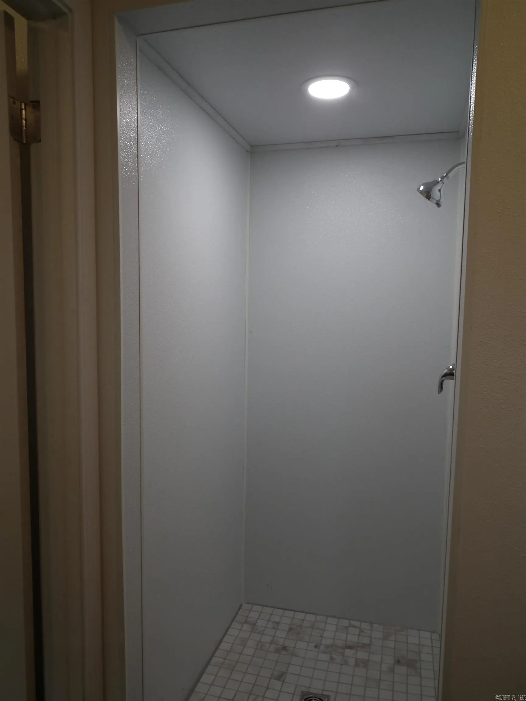 Property at 209 W Sugarloaf - Image 14