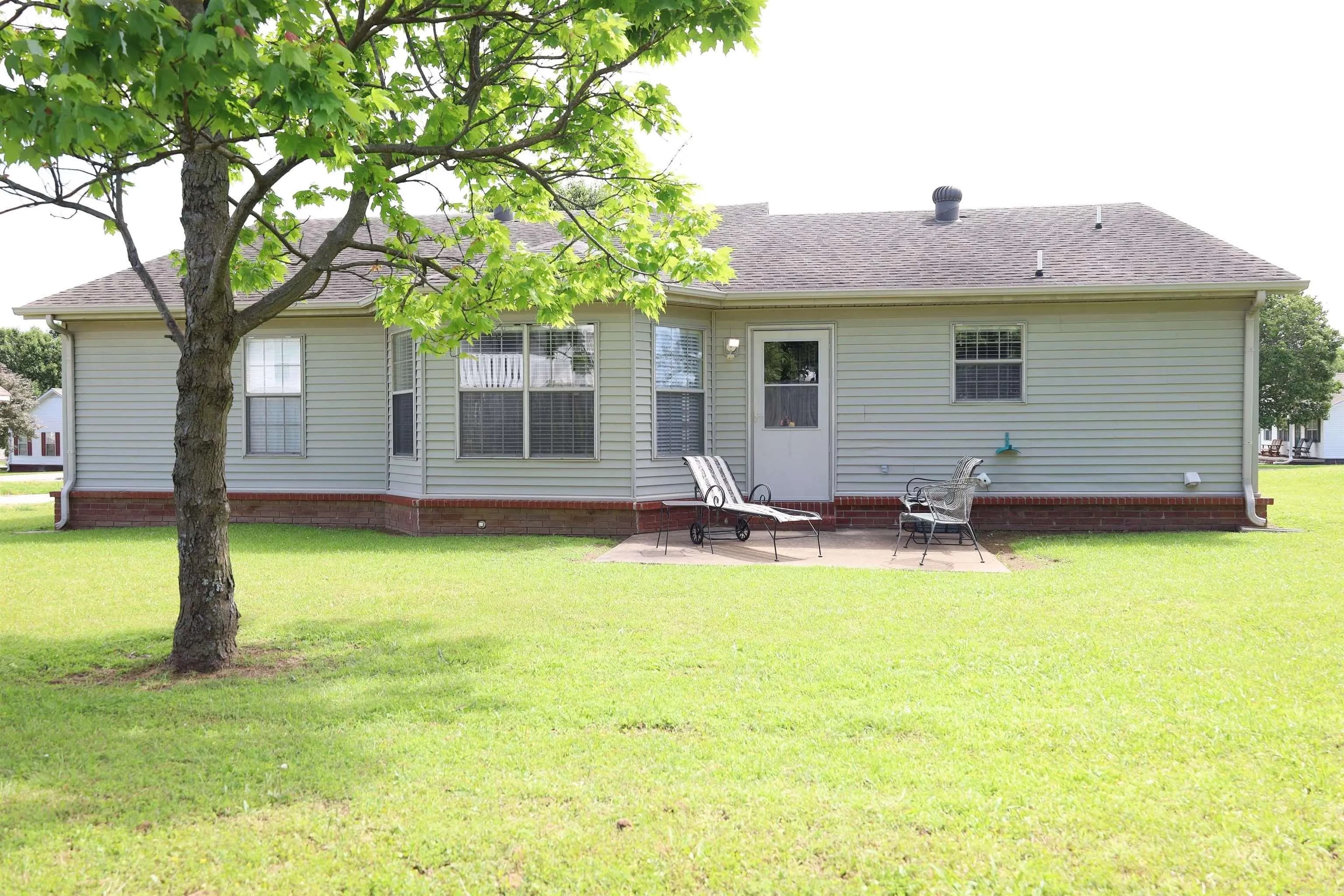 Property at 1804 S 10th st - Image 2