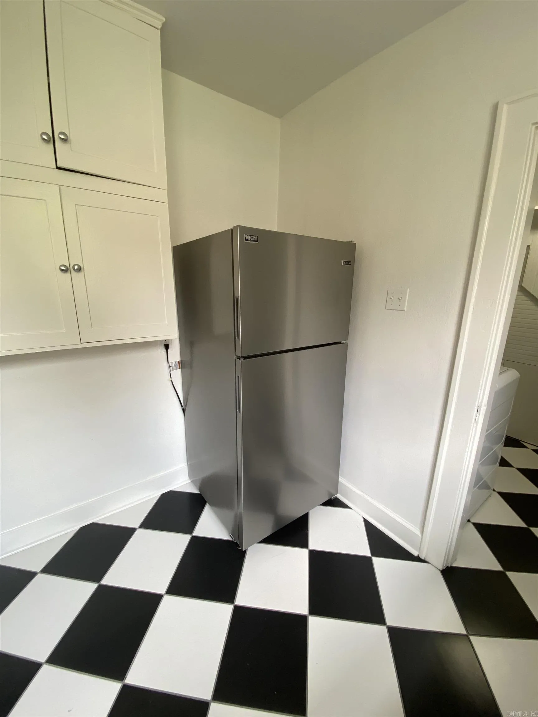 Property at 1620 S Gaines - Image 12