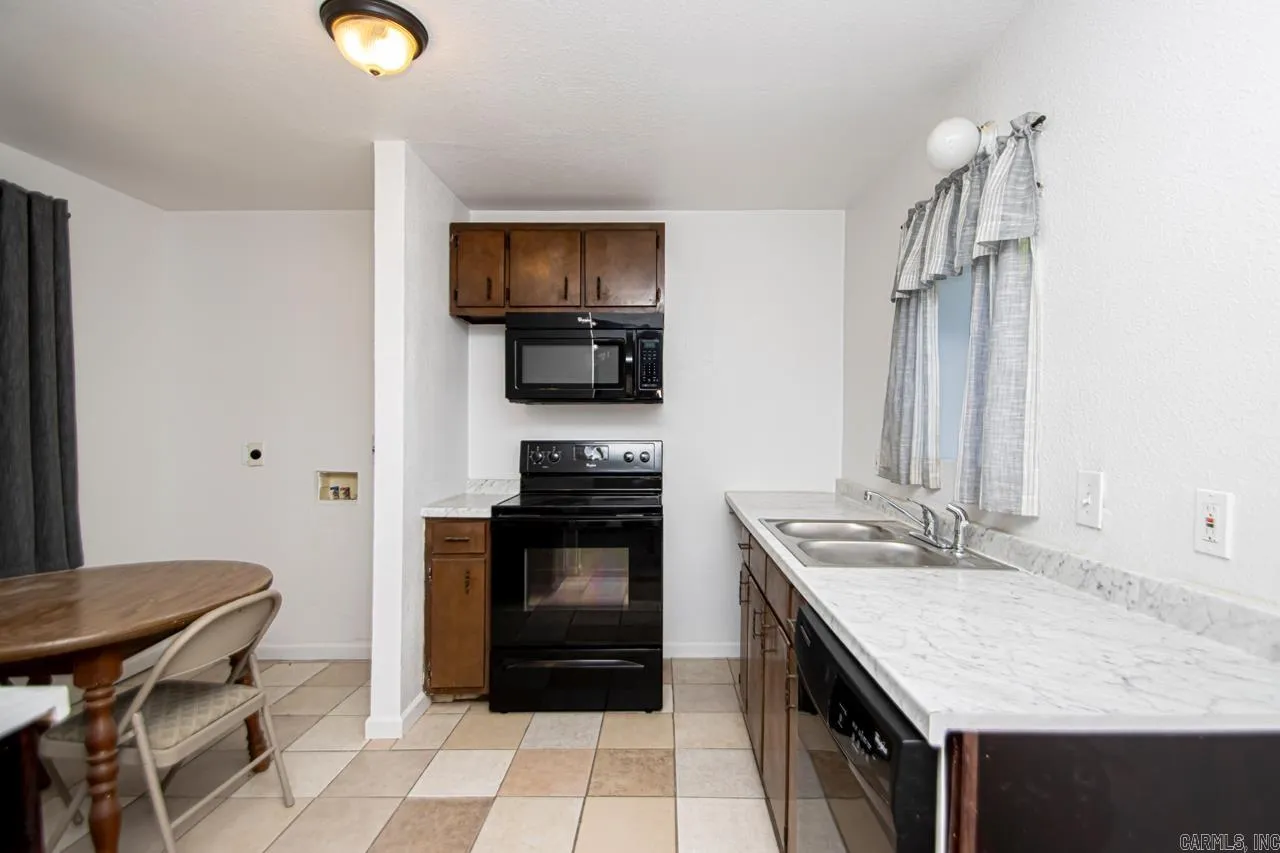 Property at 1313  Central st - Image 12