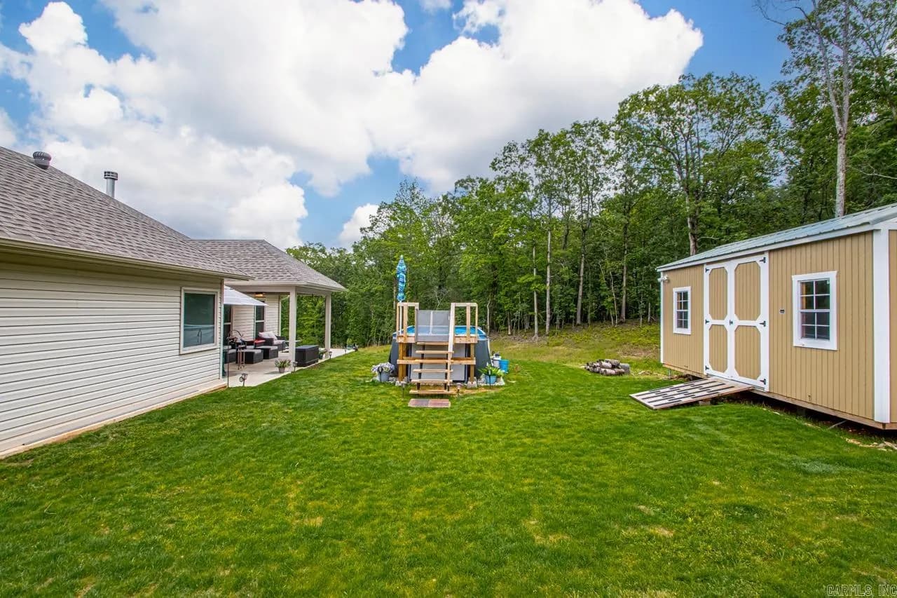 Property at 641  Lucy - Image 37