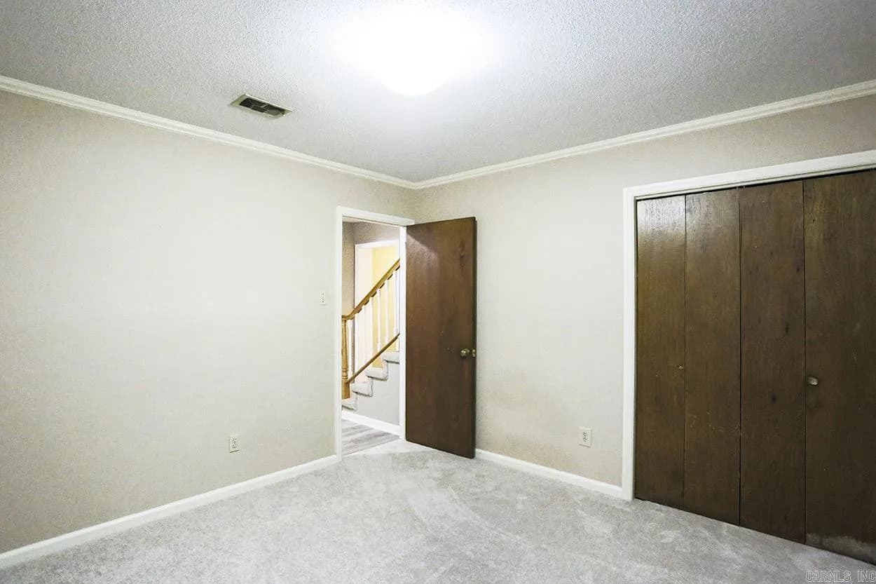 Property at 29  Flintwood - Image 14