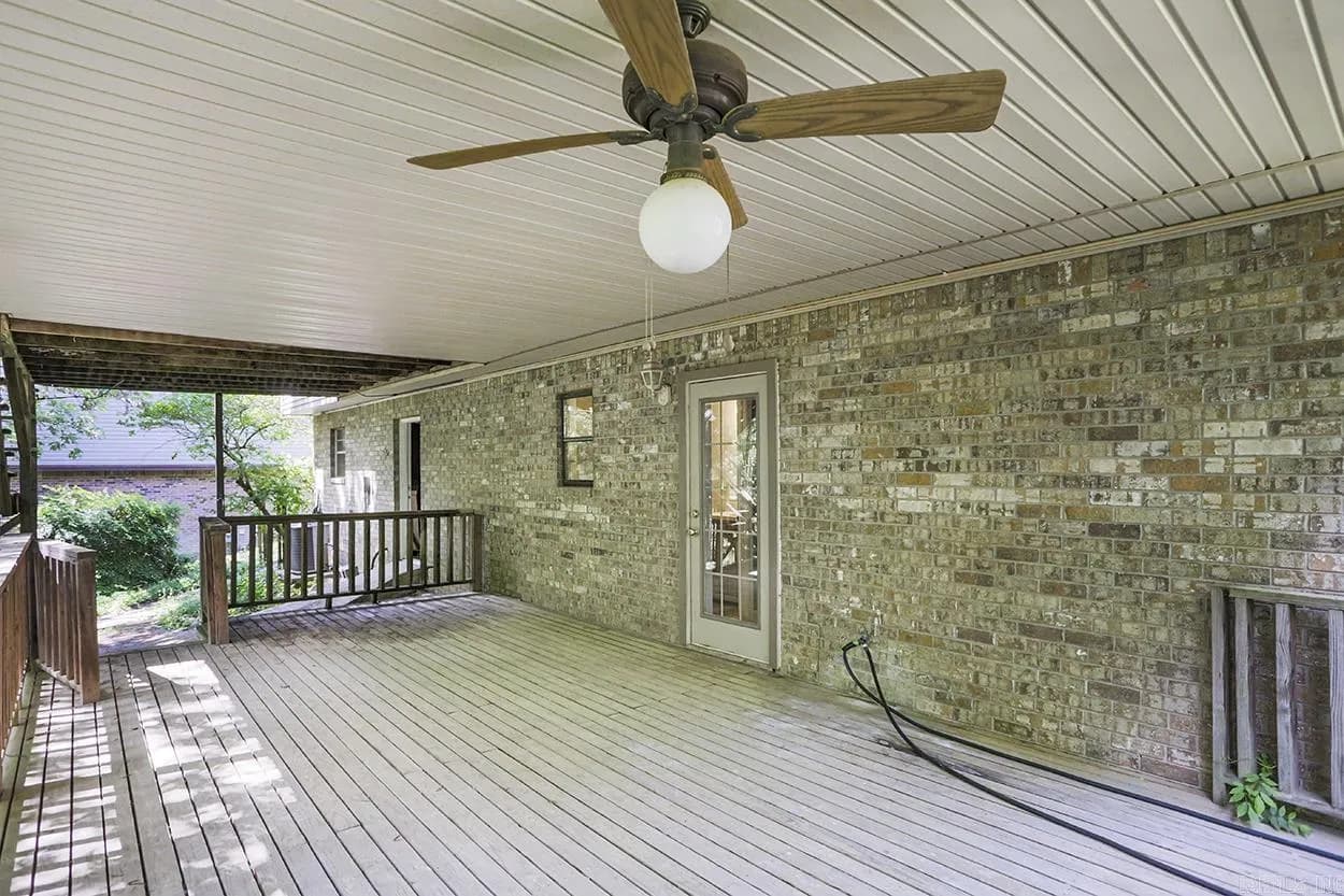 Property at 29  Flintwood - Image 21