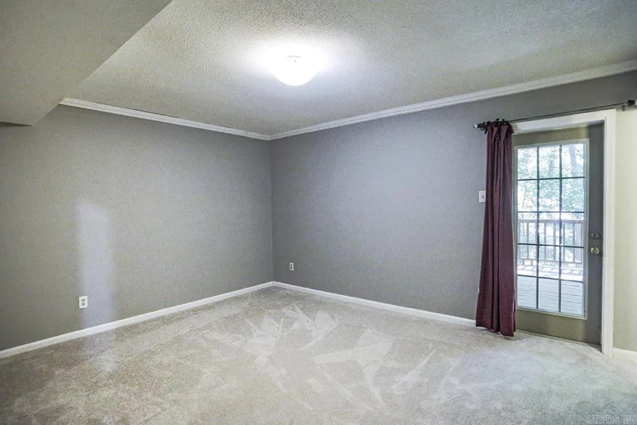 Property at 29  Flintwood - Image 10