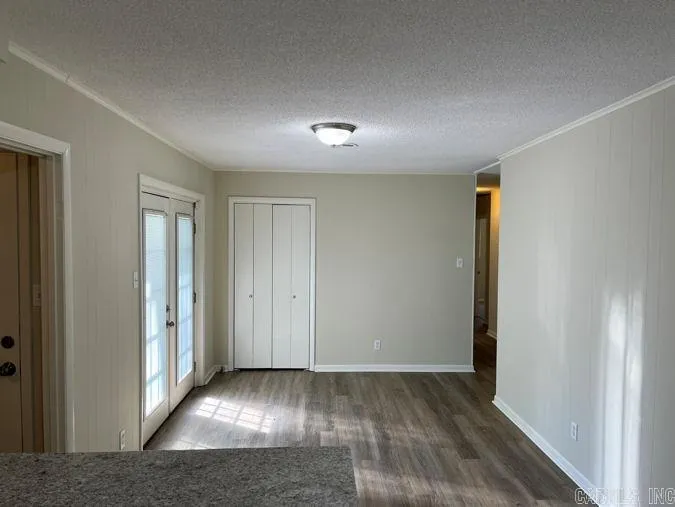 Property at 8712  Claremont - Image 10