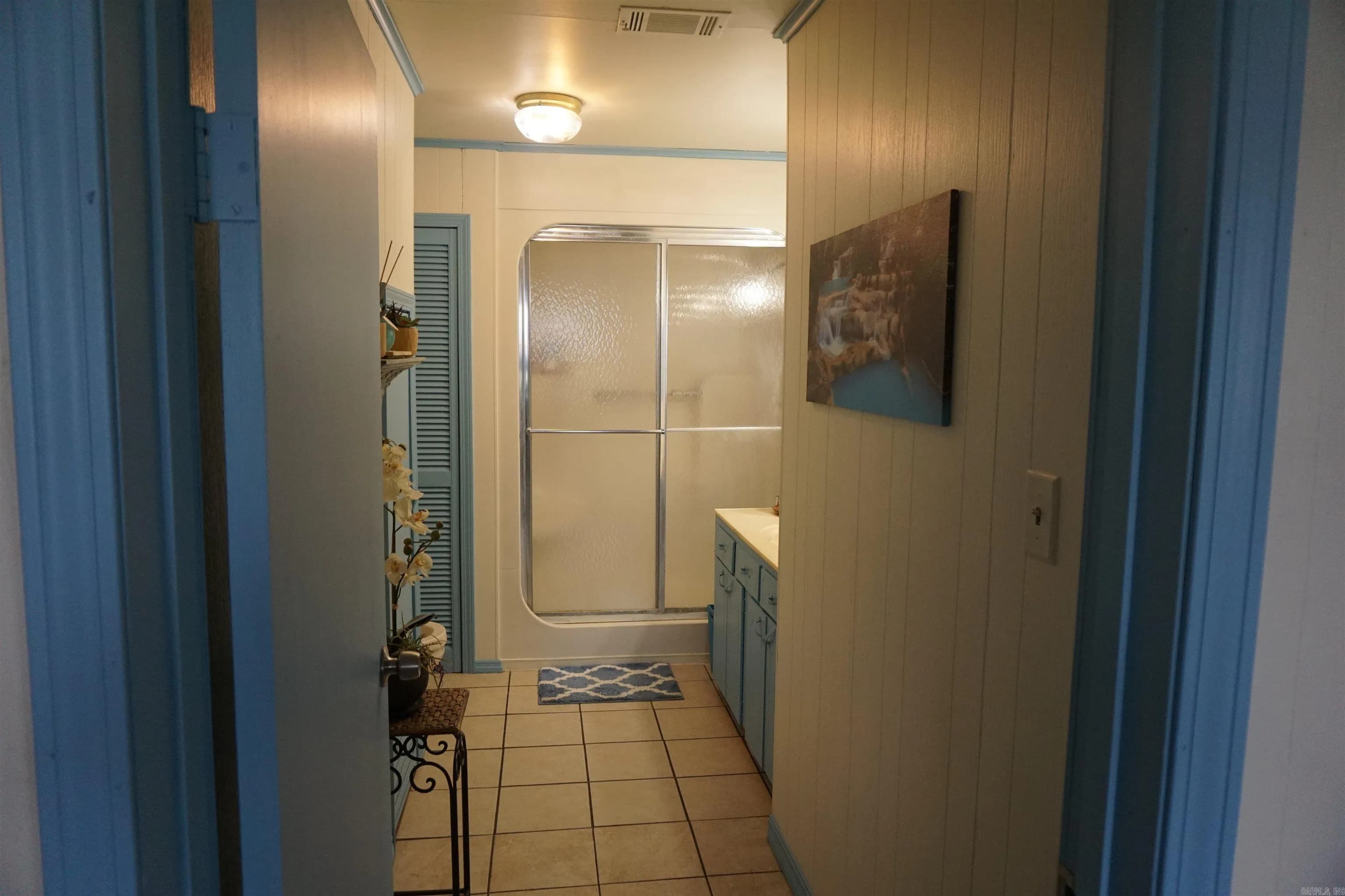 Property at 200 N Center st - Image 8