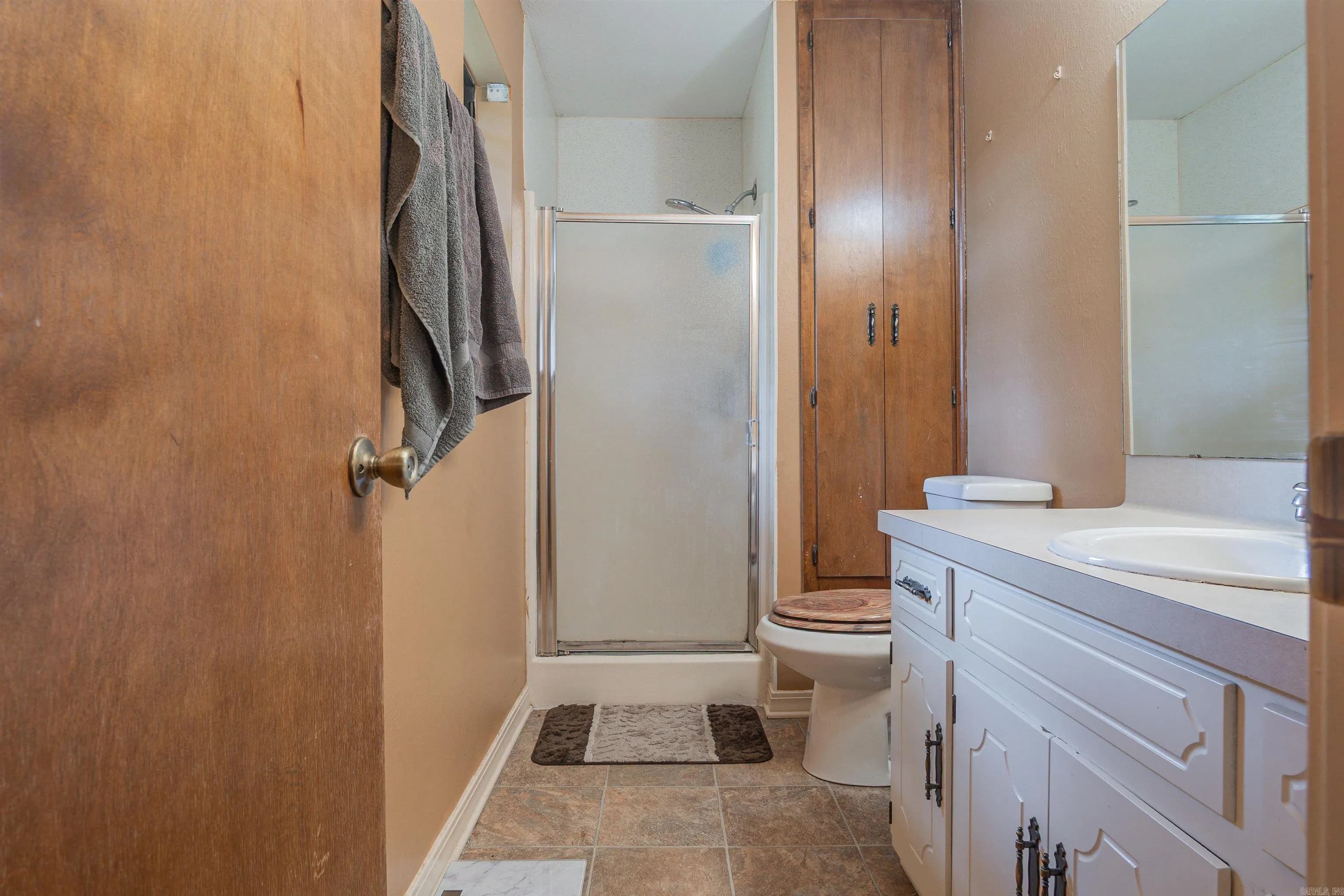 Property at 111 N Summit - Image 29