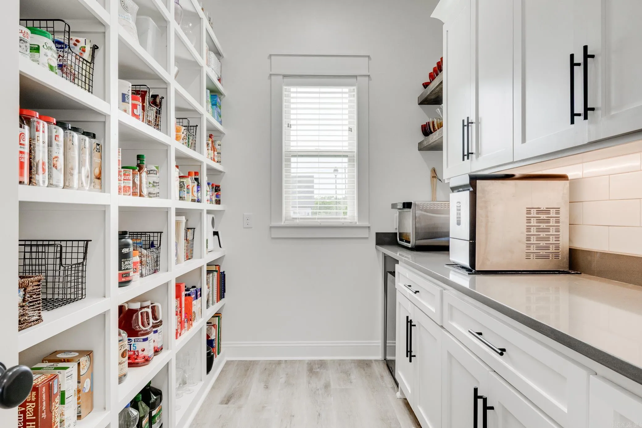 Property at 1720  Pearce drive - Image 16