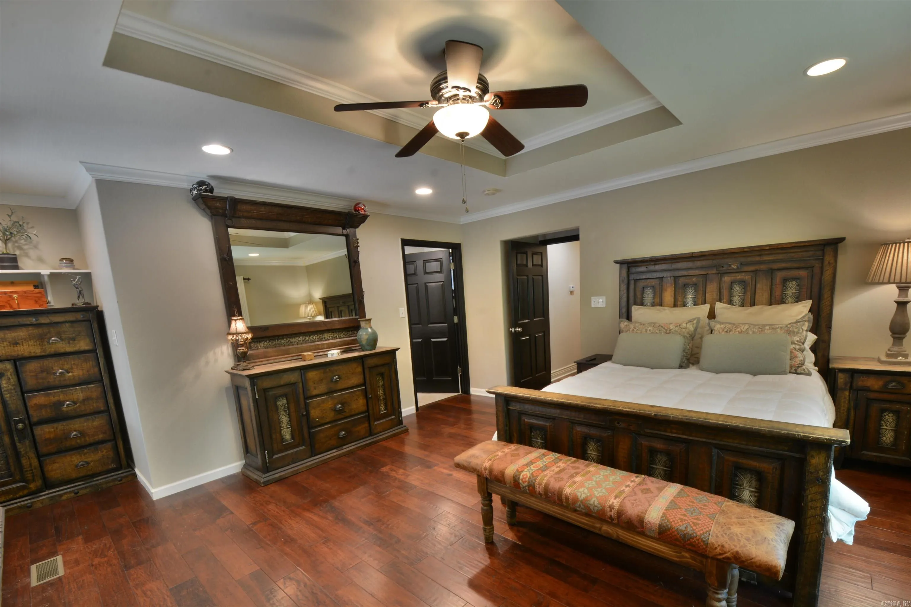 Property at 107  Downs - Image 15