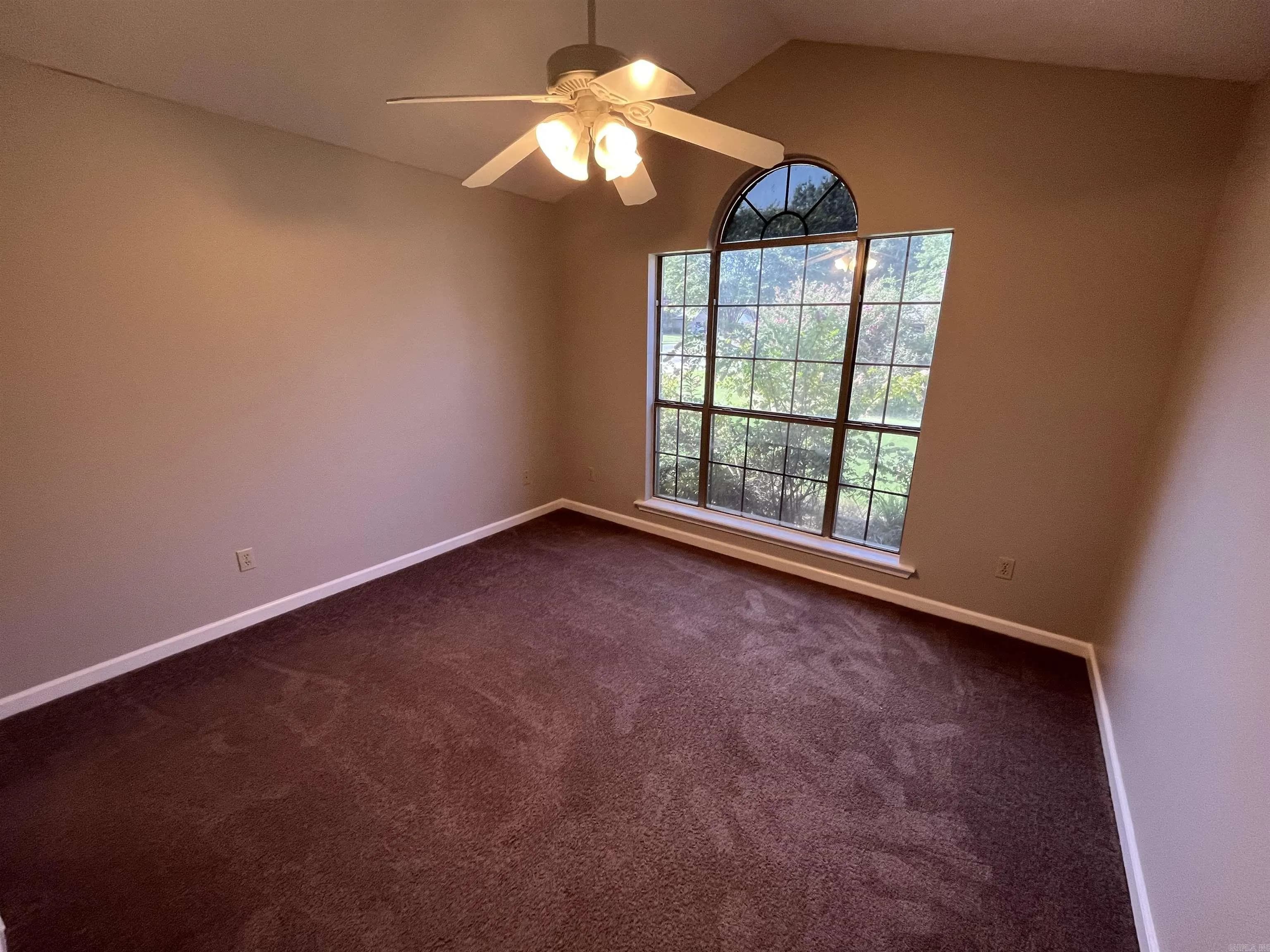 Property at 28  Hillsboro - Image 27
