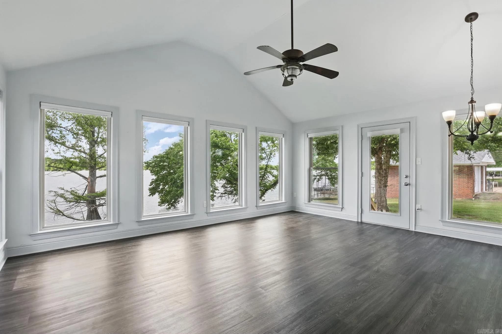 Property at 12130  Willow beach - Image 8