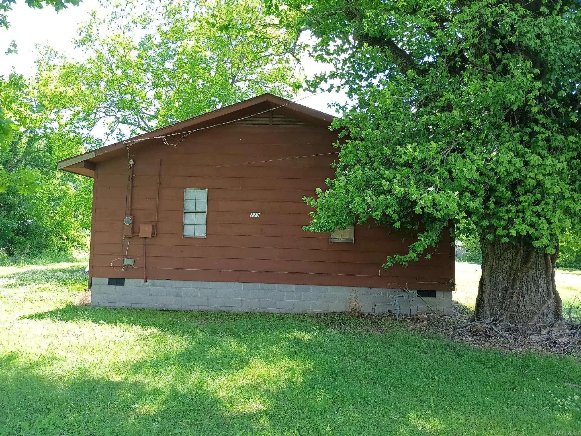Property at 229 S Third - Image 3