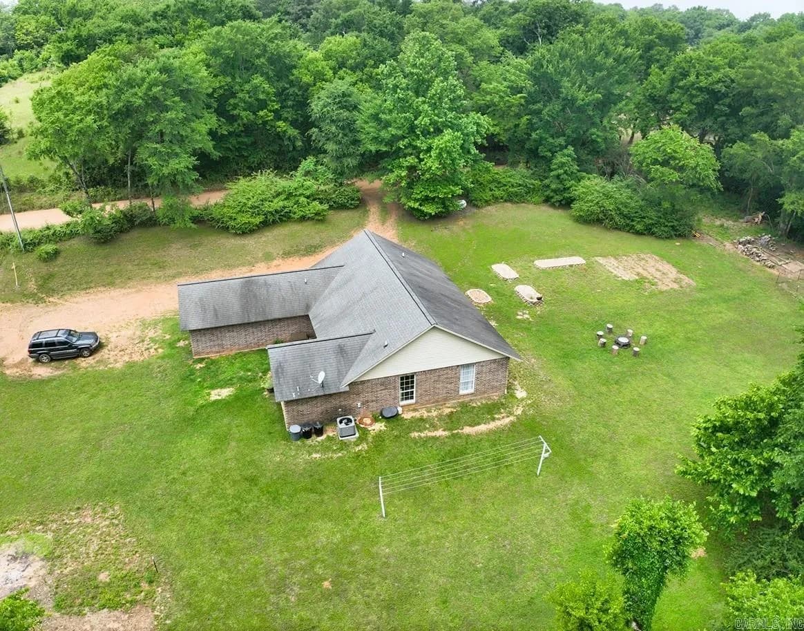 Property at 1059  Piney - Image 4