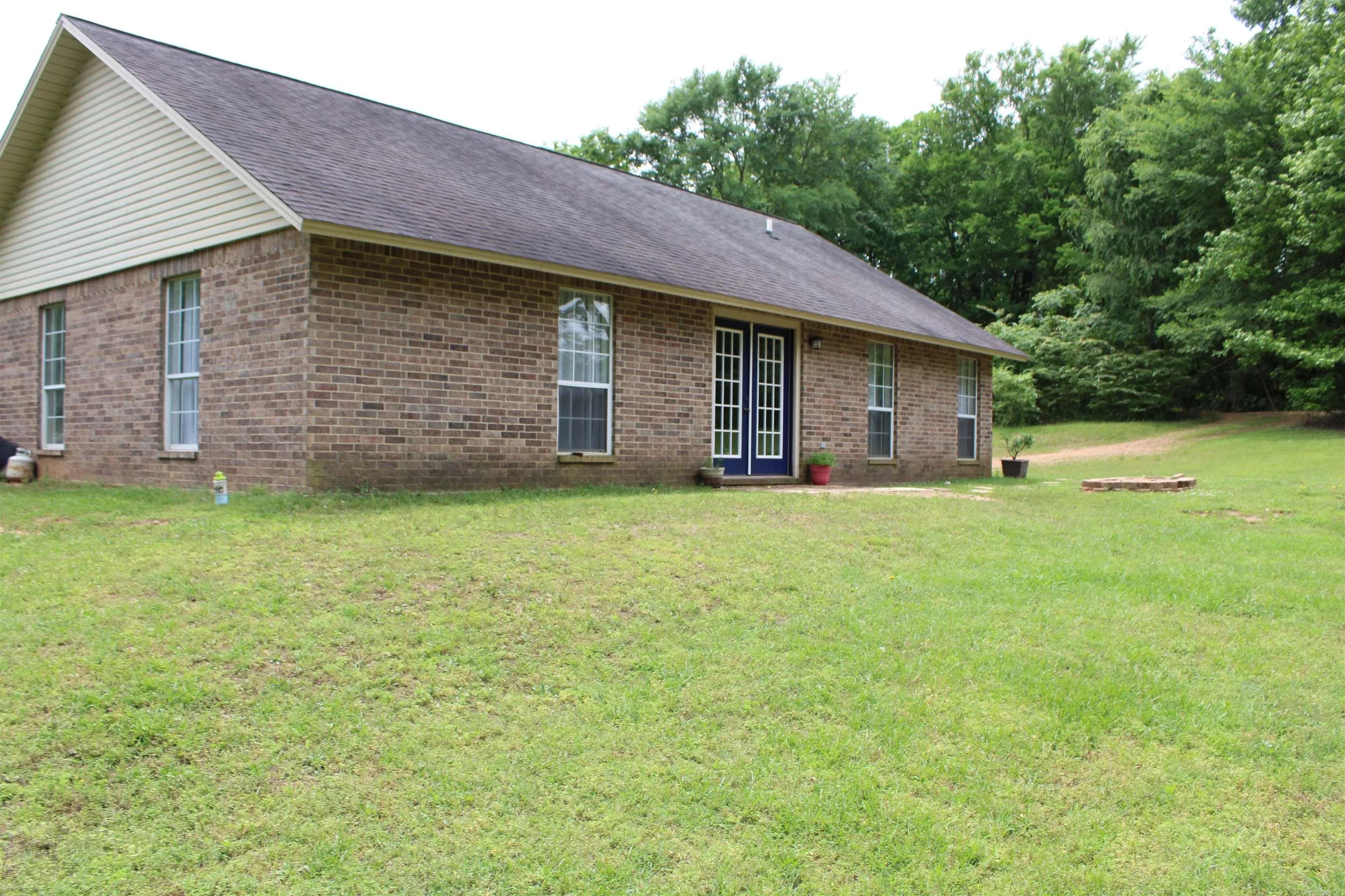 Property at 1059  Piney - Image 3