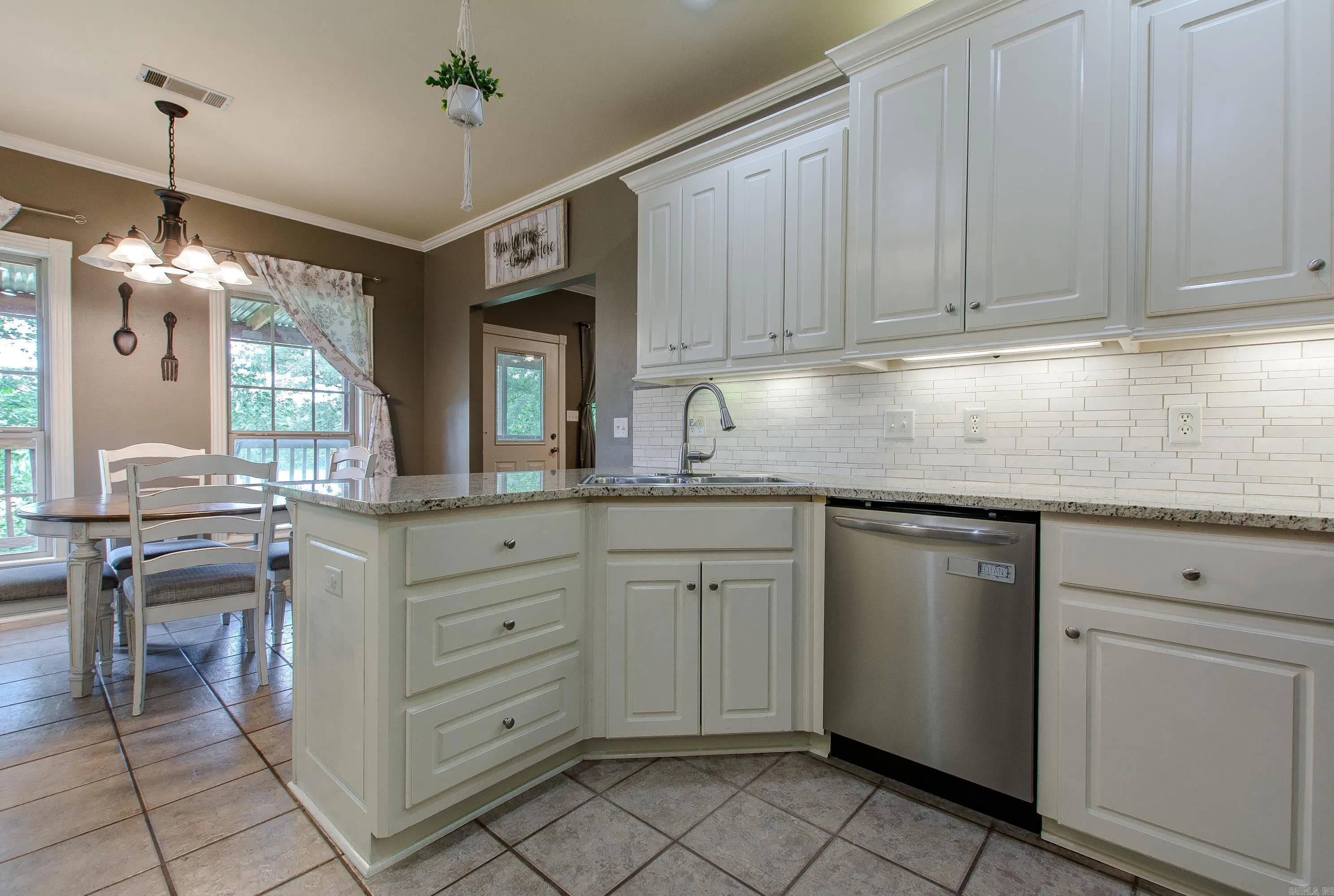 Property at 908 W Hwy 89 - Image 19