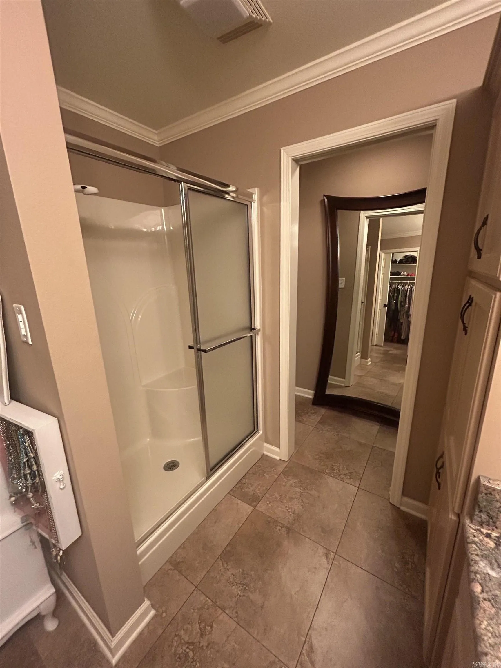 Property at 412  Country squire - Image 19