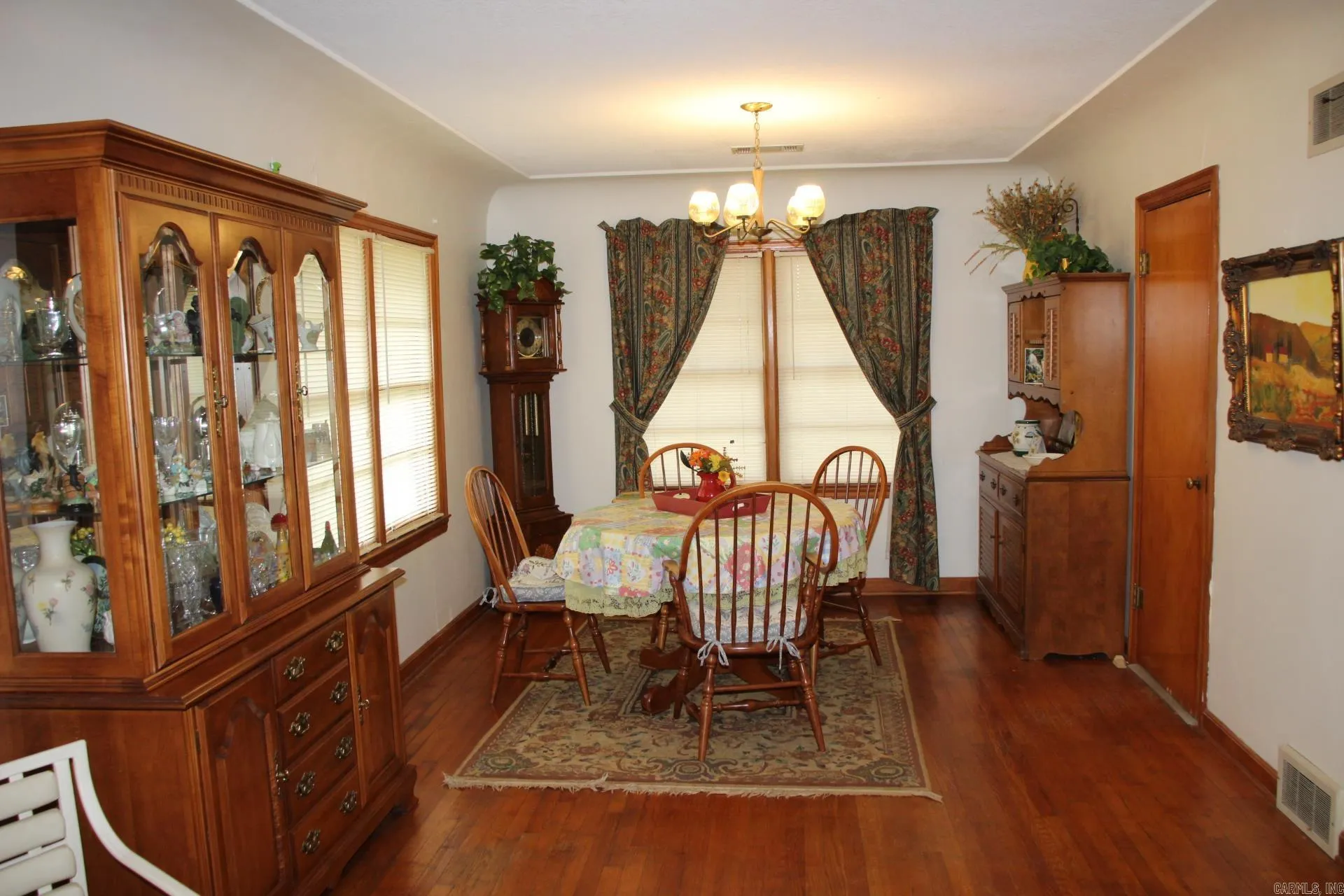 Property at 323 N 1st - Image 15
