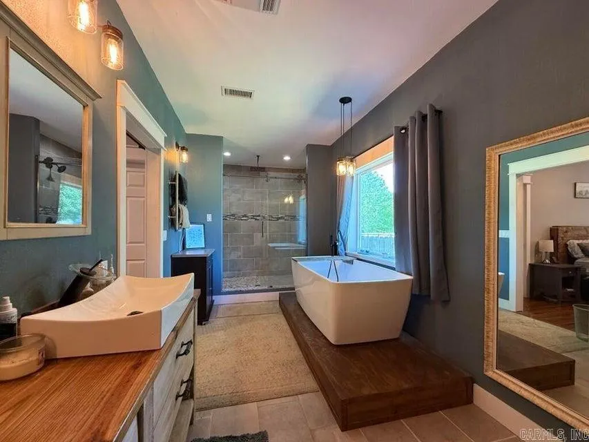Property at 10  Four oaks - Image 11