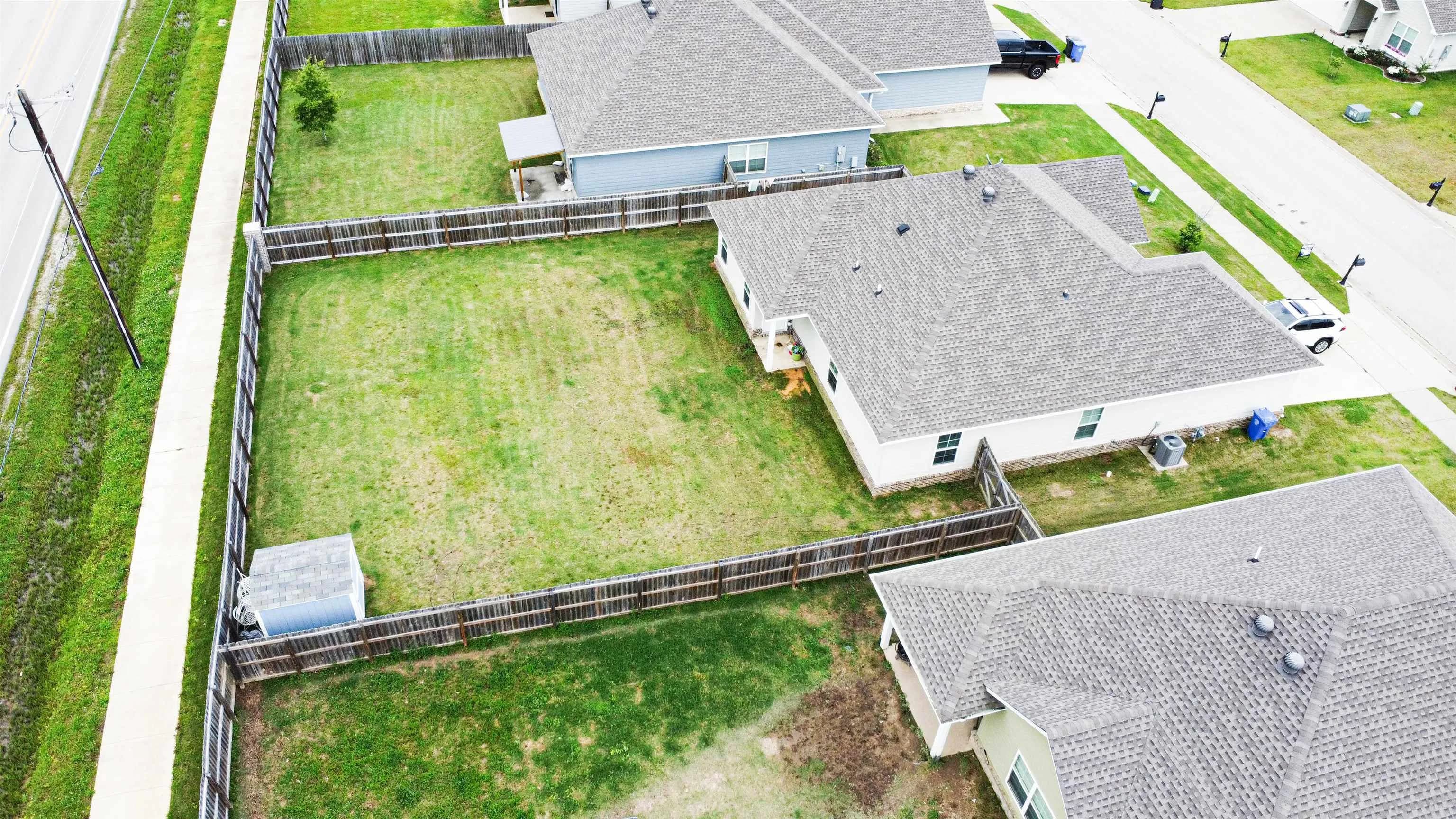 Property at 3620  Leafy pass - Image 18