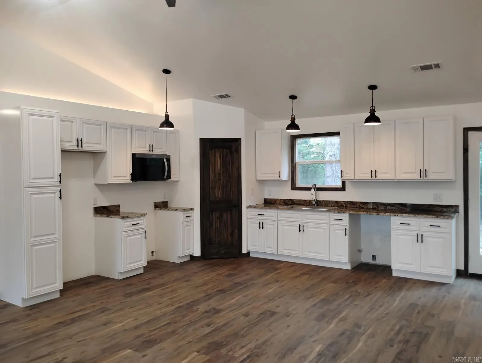 Property at 2020  Springview - Image 3