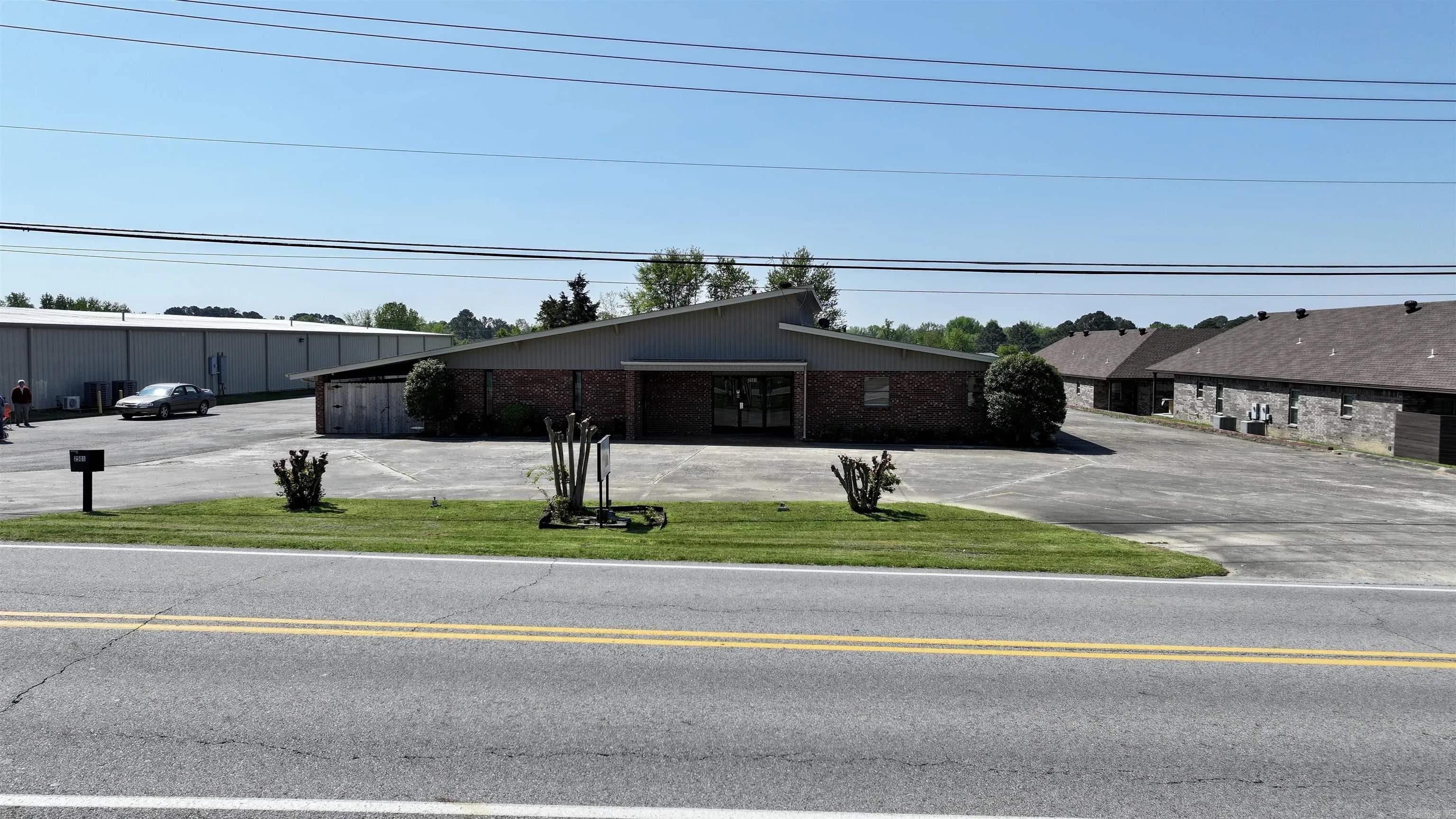 Property at 2501 E Moore - Image 2