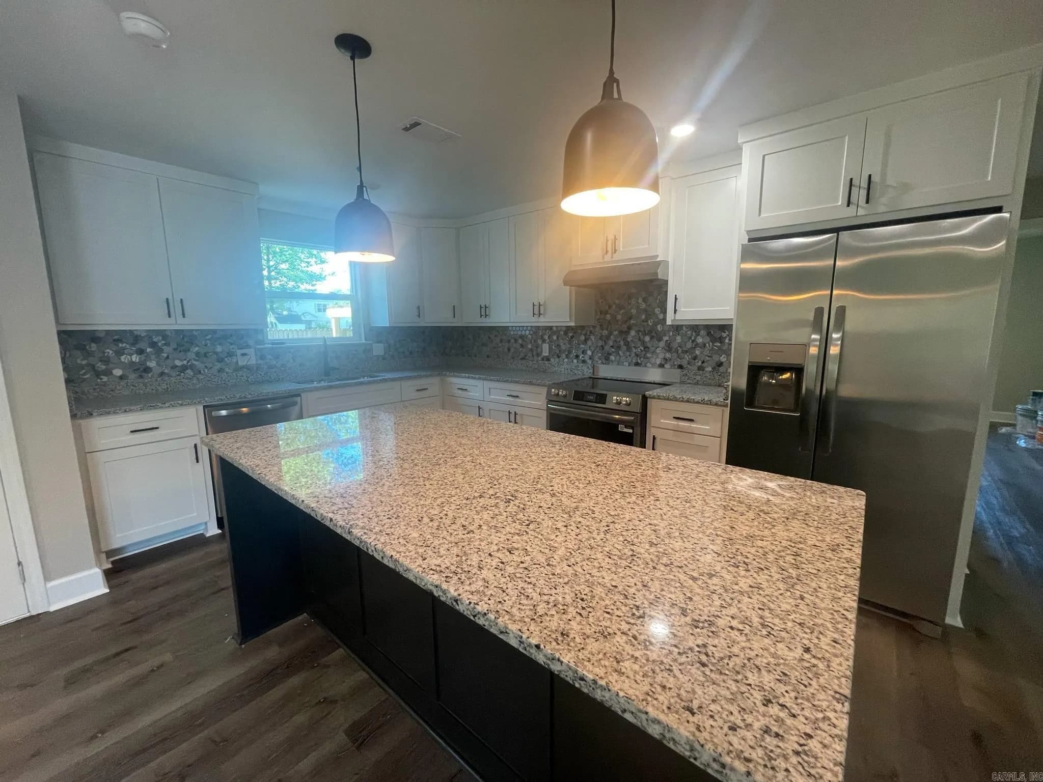 Property at 709  Ellis - Image 12