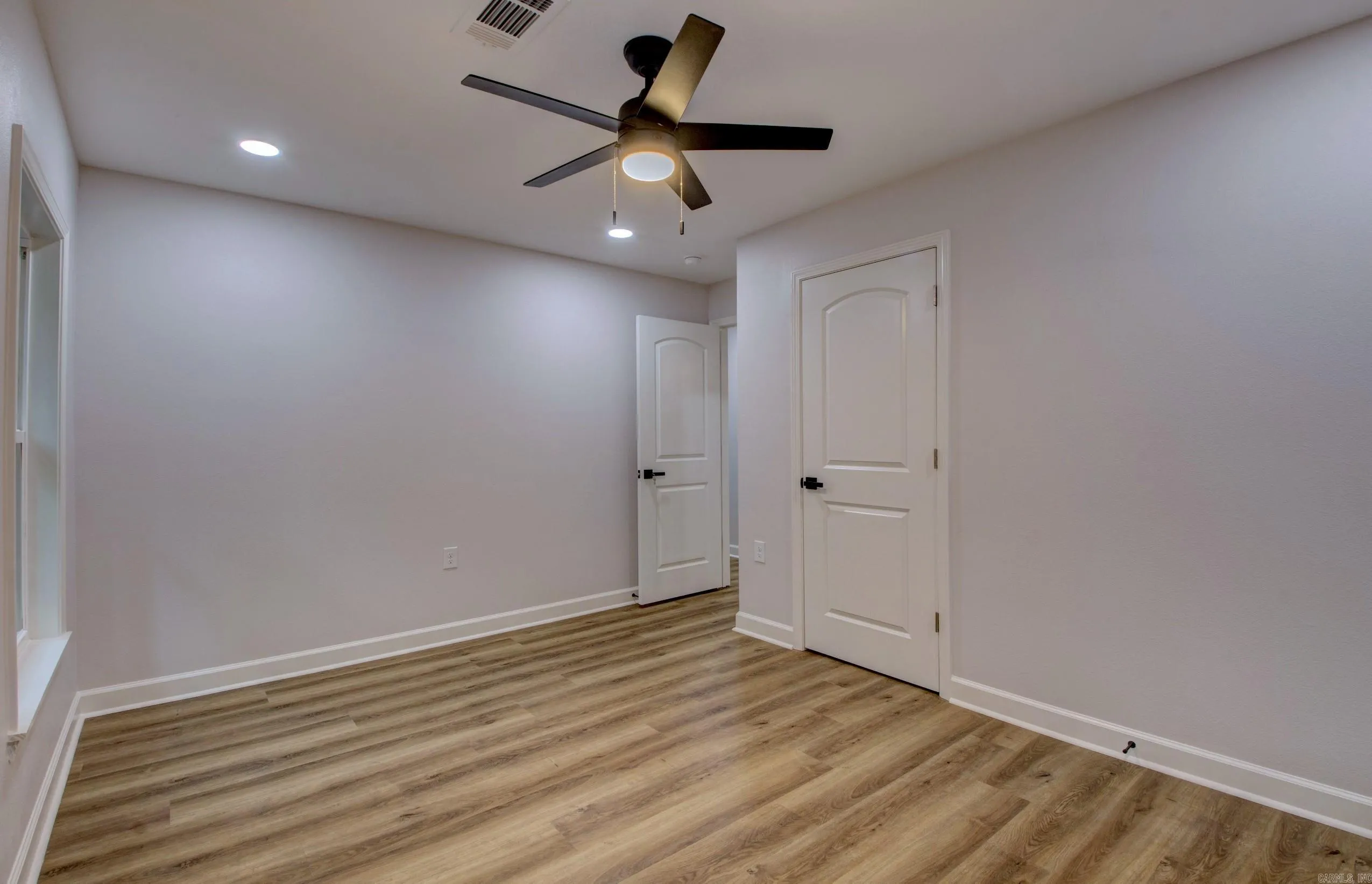Property at 1114  Edgehill - Image 35