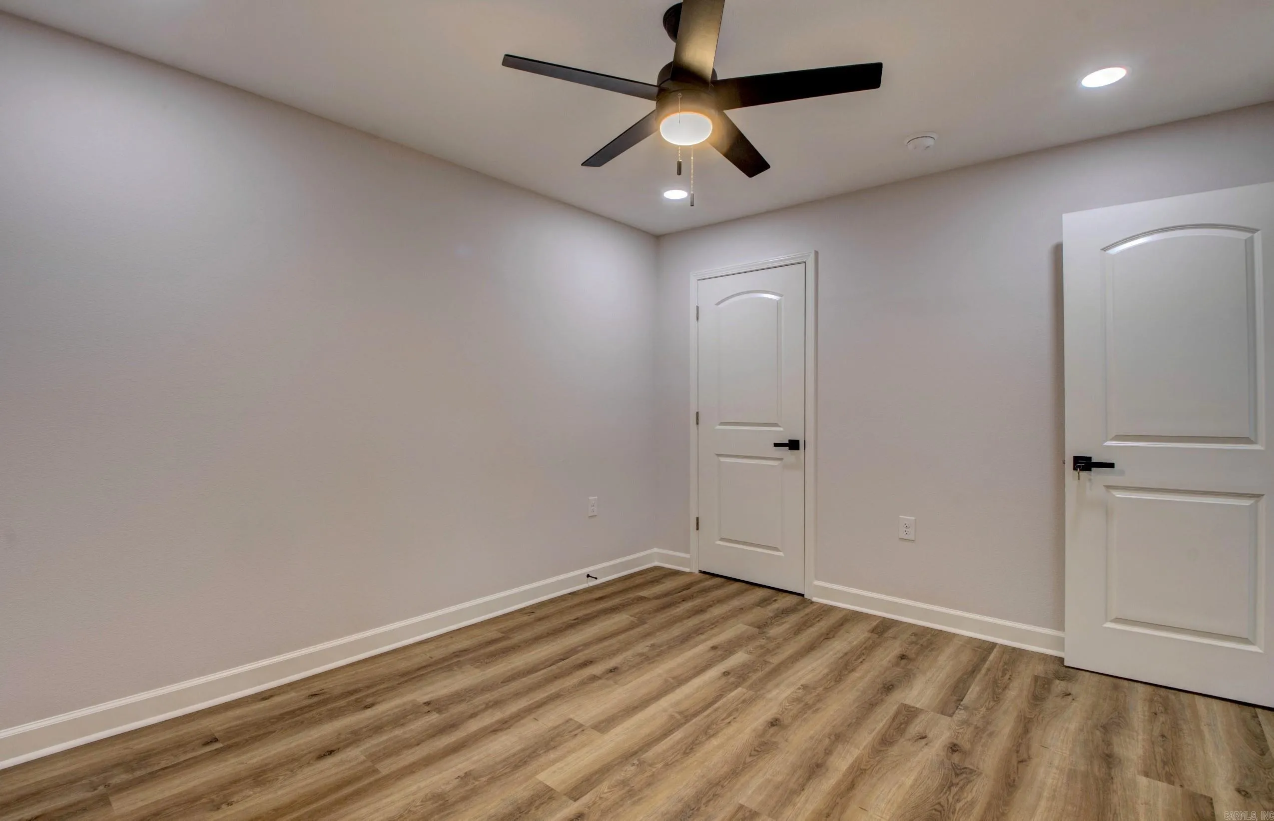 Property at 1114  Edgehill - Image 31