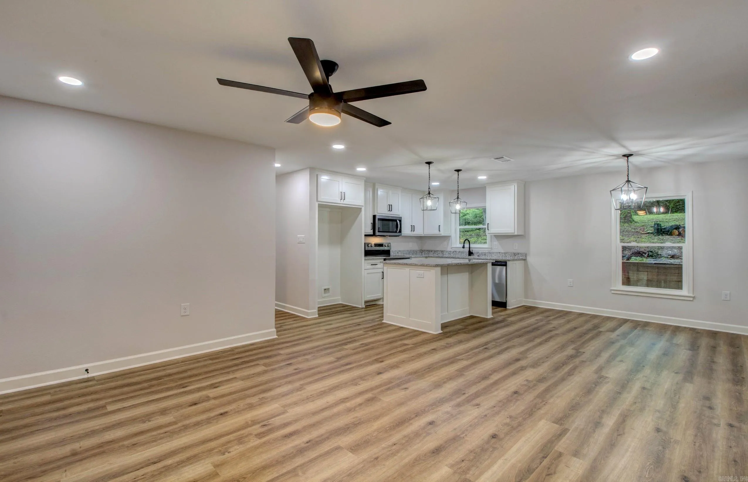 Property at 1114  Edgehill - Image 8