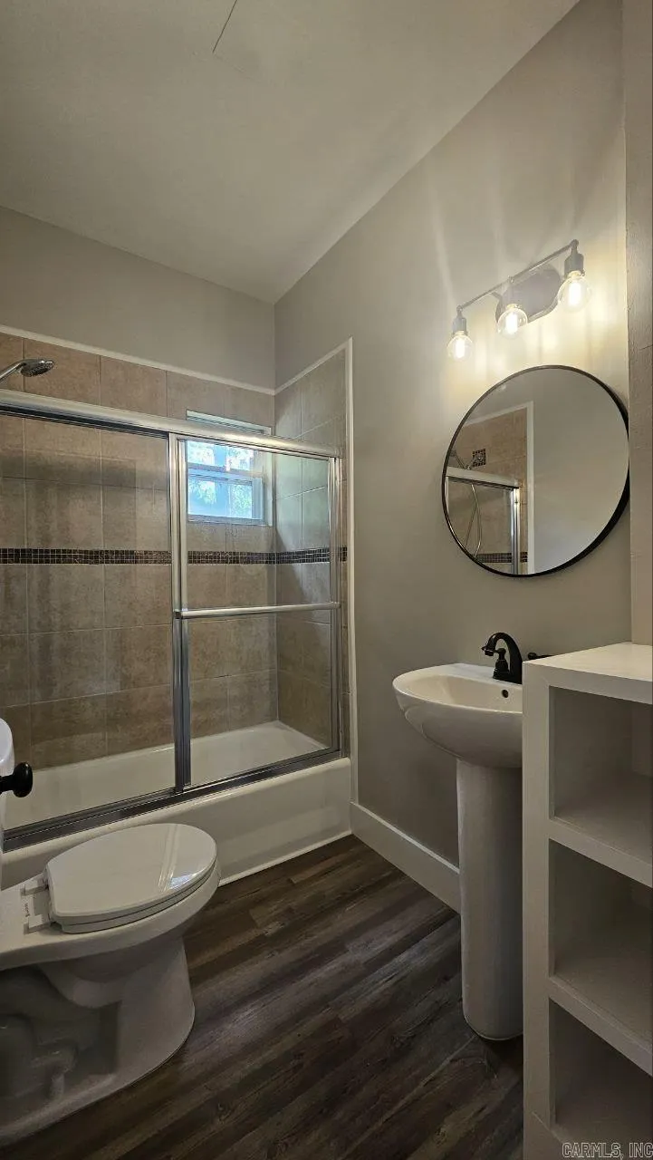 Property at 724 W 46th - Image 6