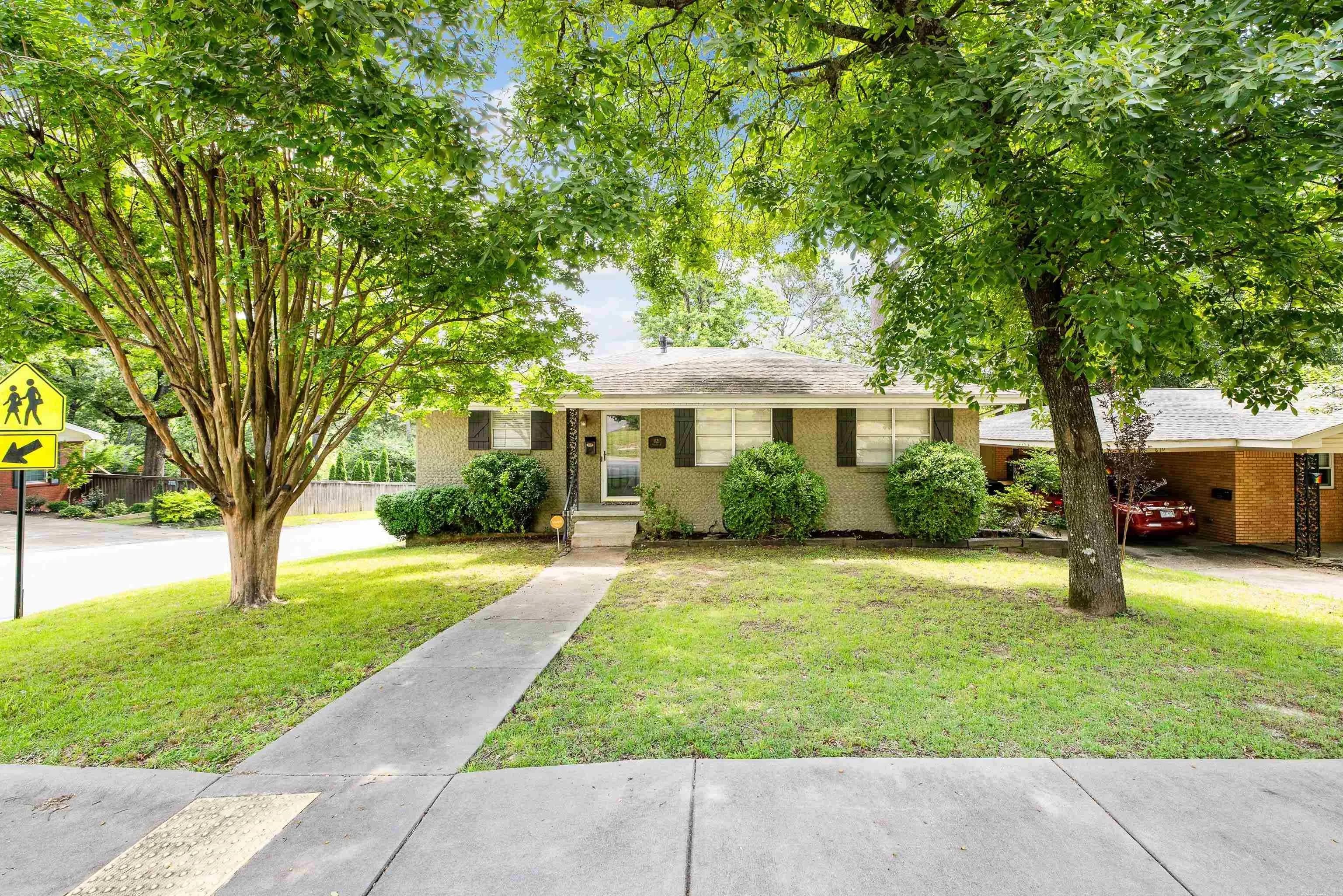 Property at 821  Mcadoo - Image 2