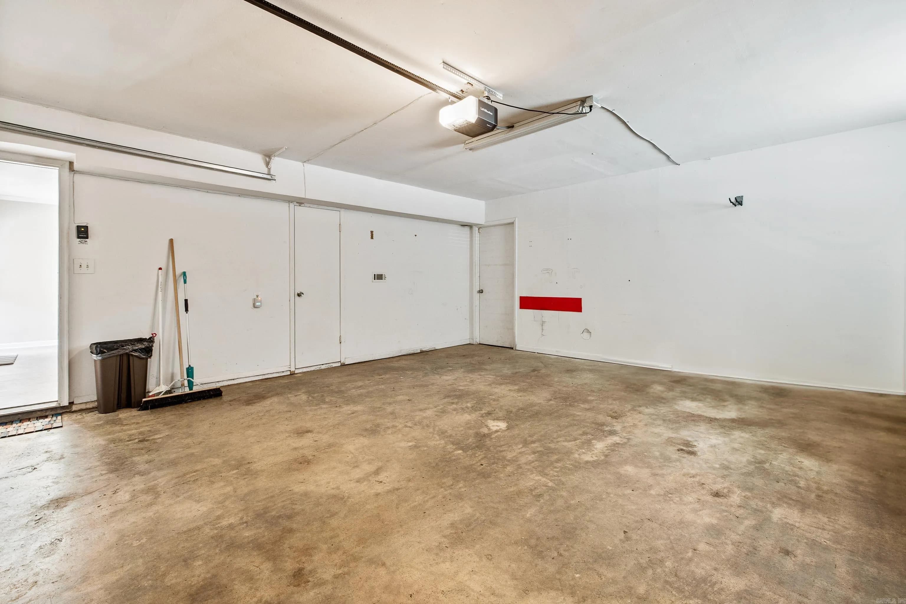 Property at 821  Mcadoo - Image 44